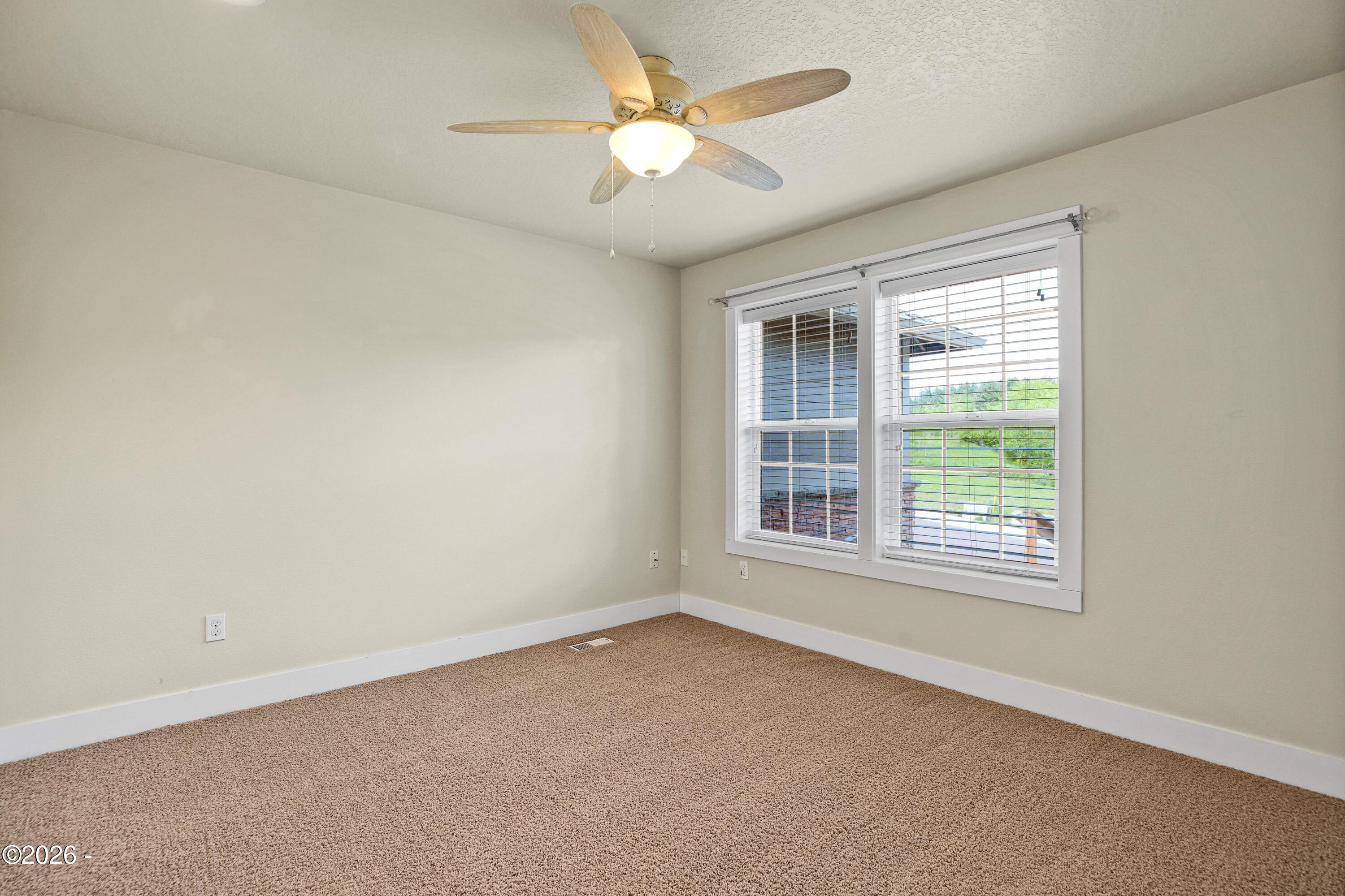 2624 NE 55th Place