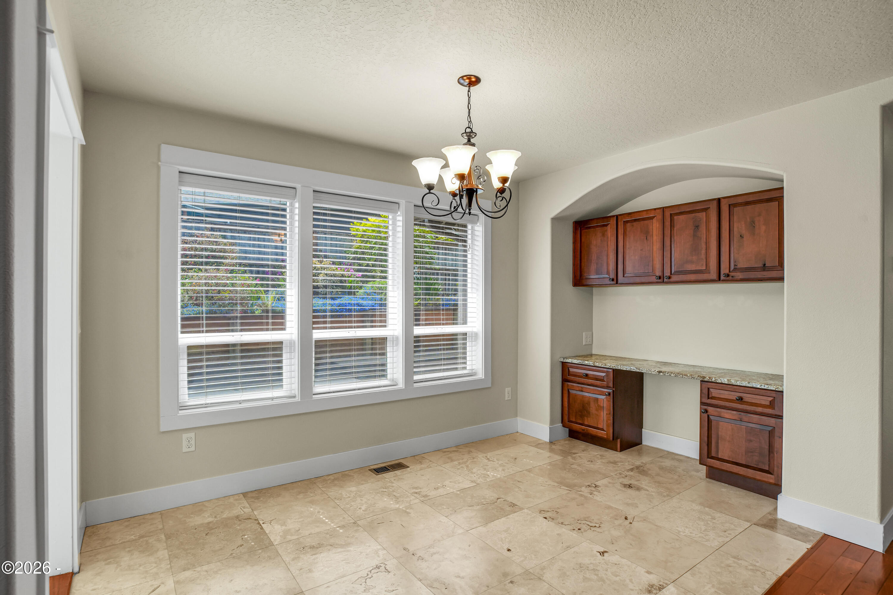 2624 NE 55th Place