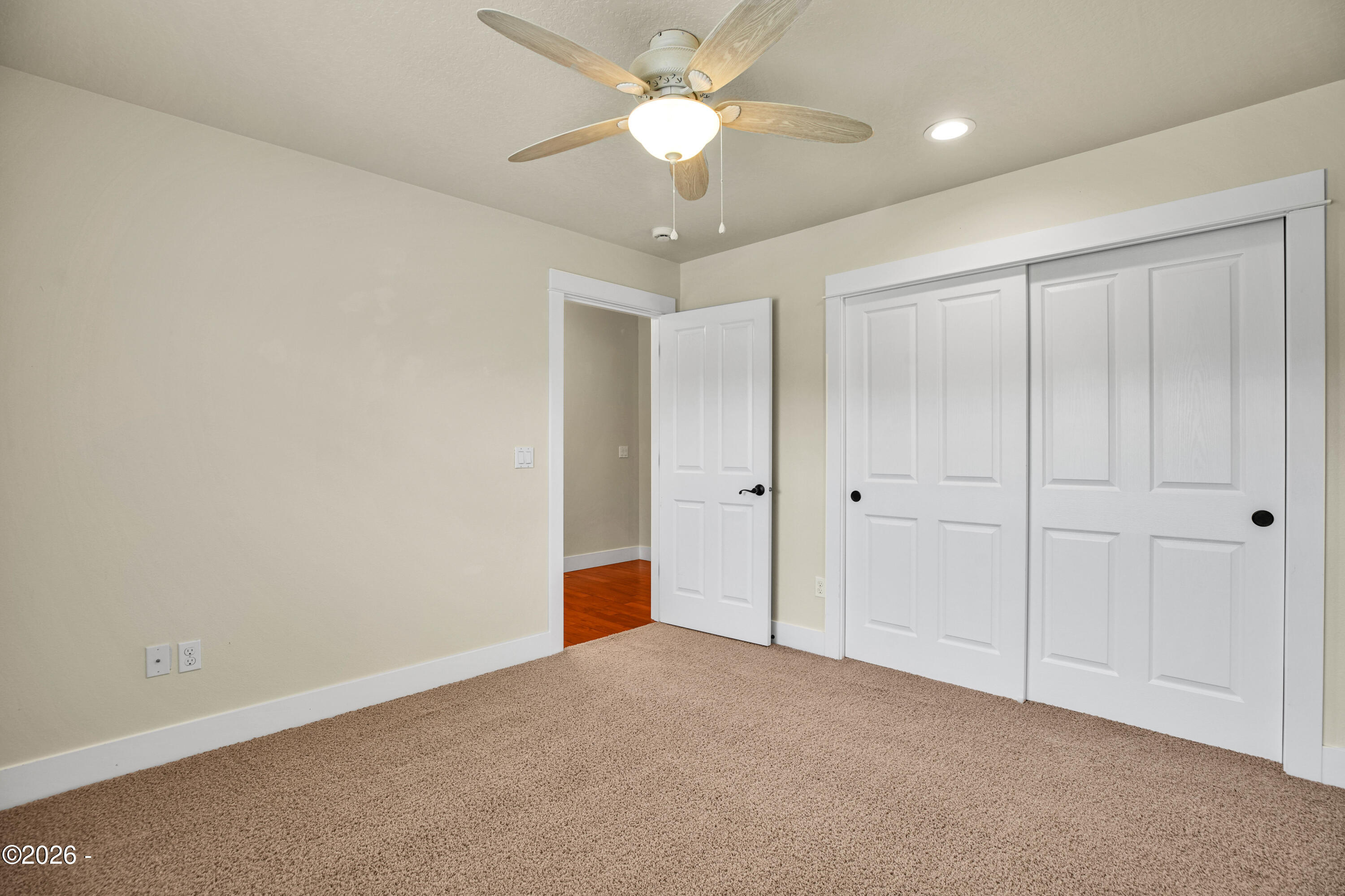 2624 NE 55th Place