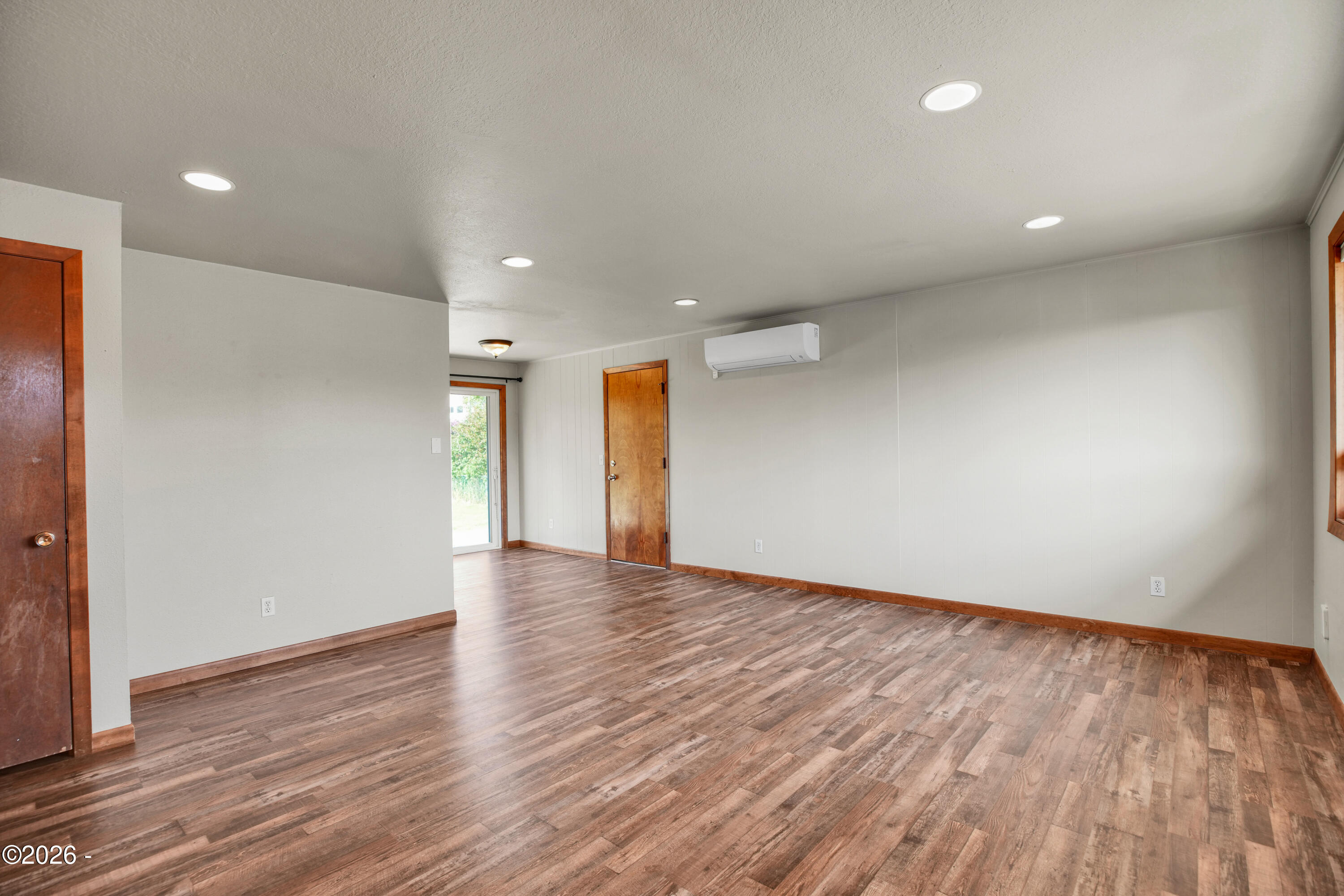 338 NE San-Bay-O Circle