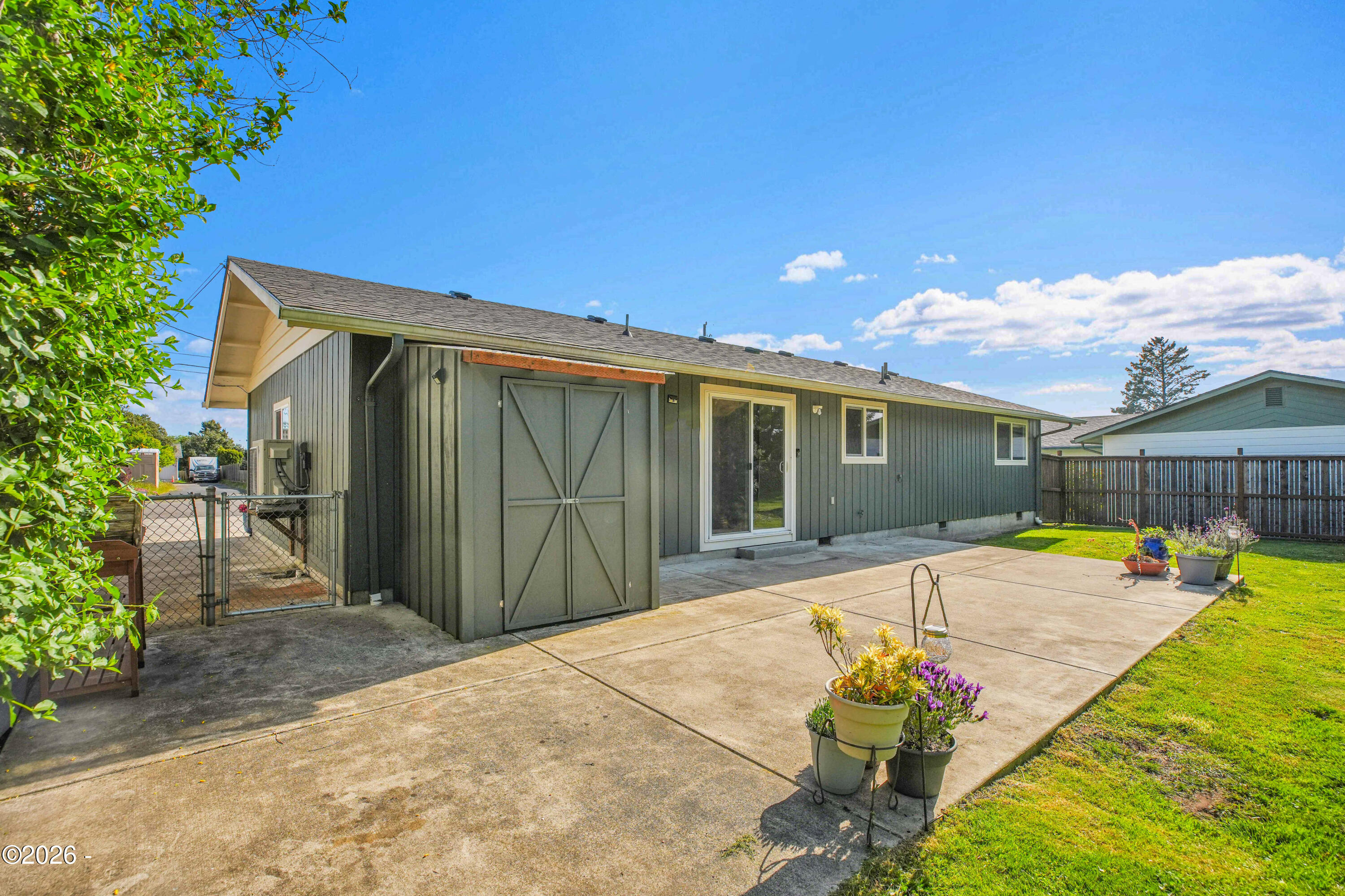 338 NE San-Bay-O Circle