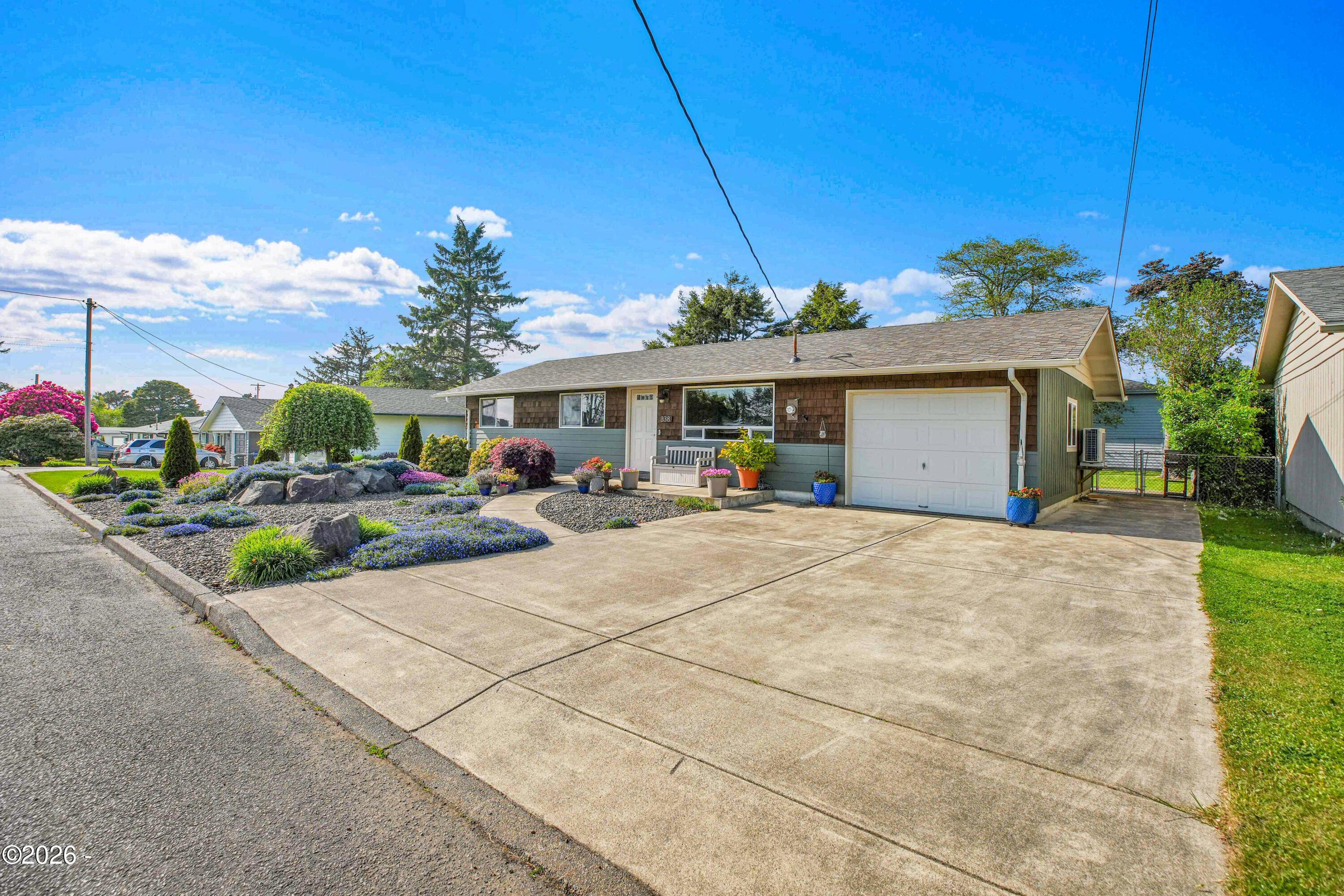 338 NE San-Bay-O Circle