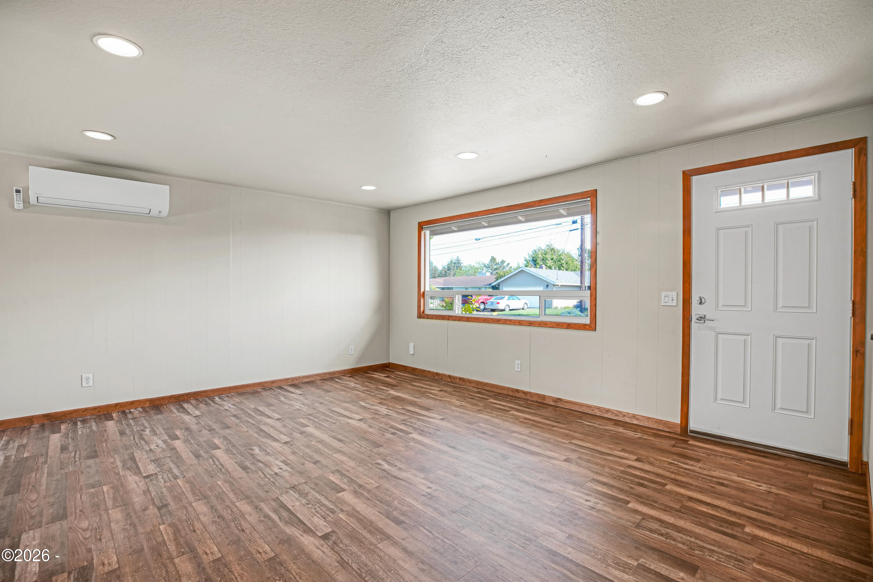 338 NE San-Bay-O Circle