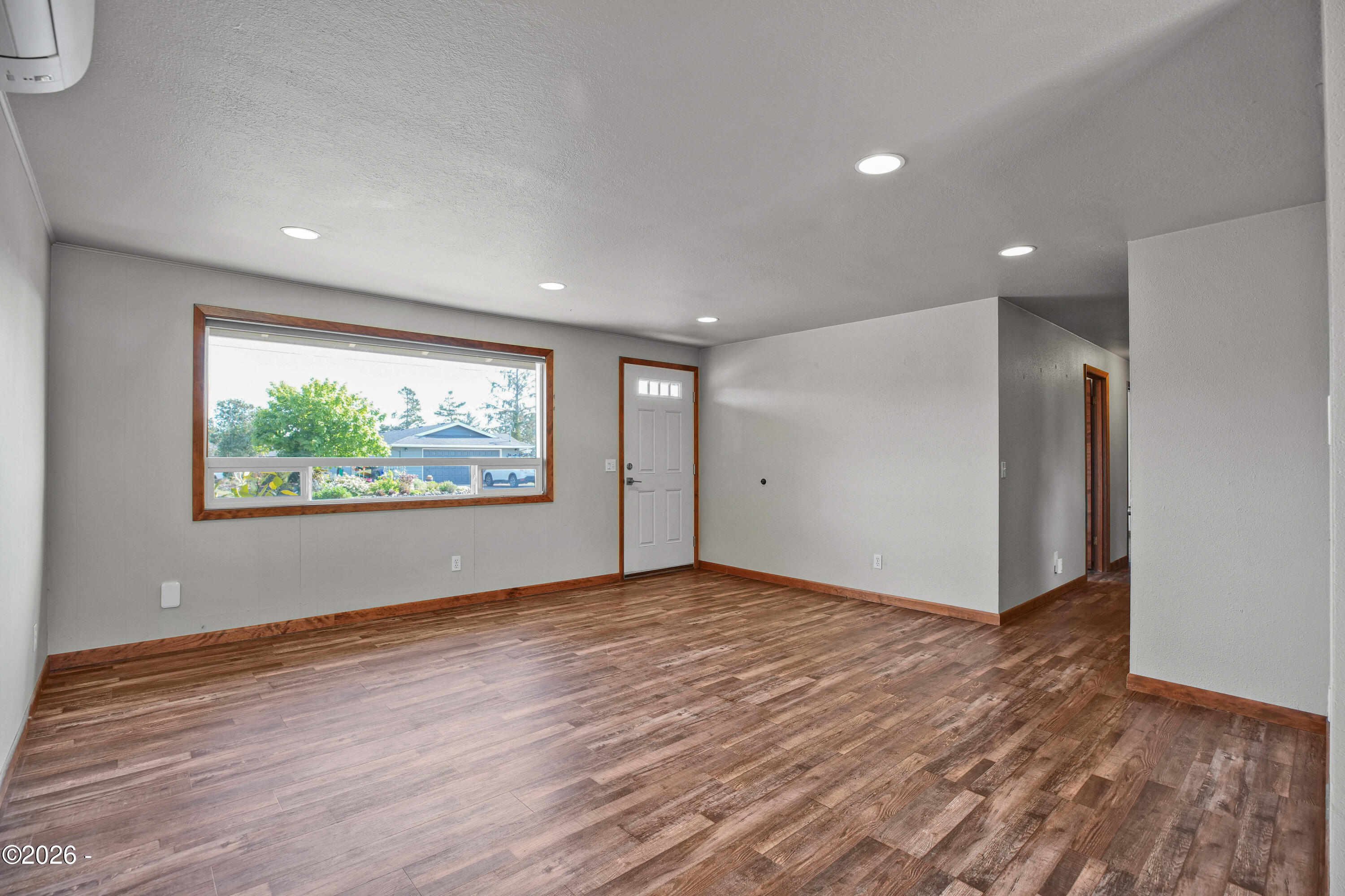338 NE San-Bay-O Circle
