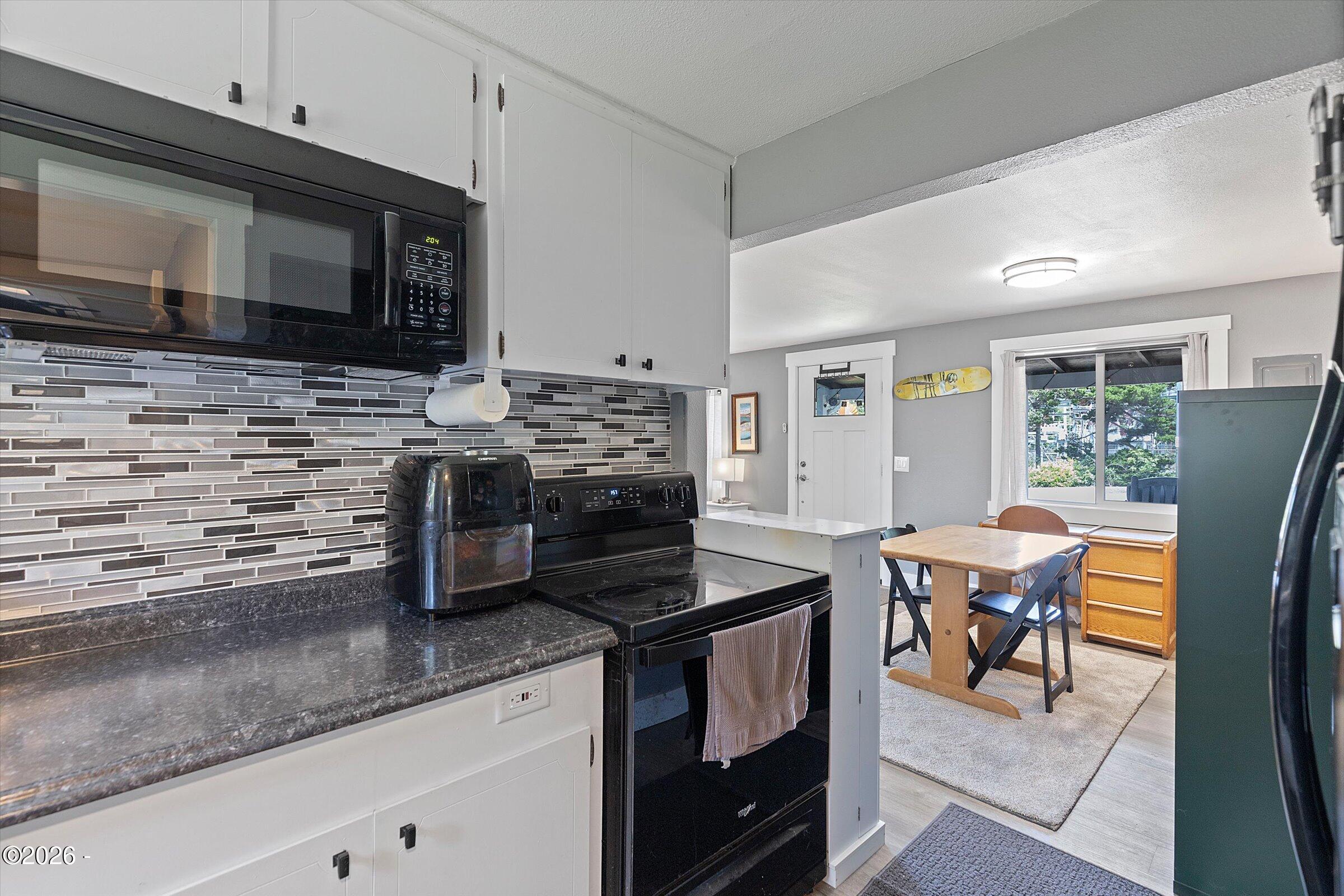 1315 SE Oar Avenue, 1 & 2