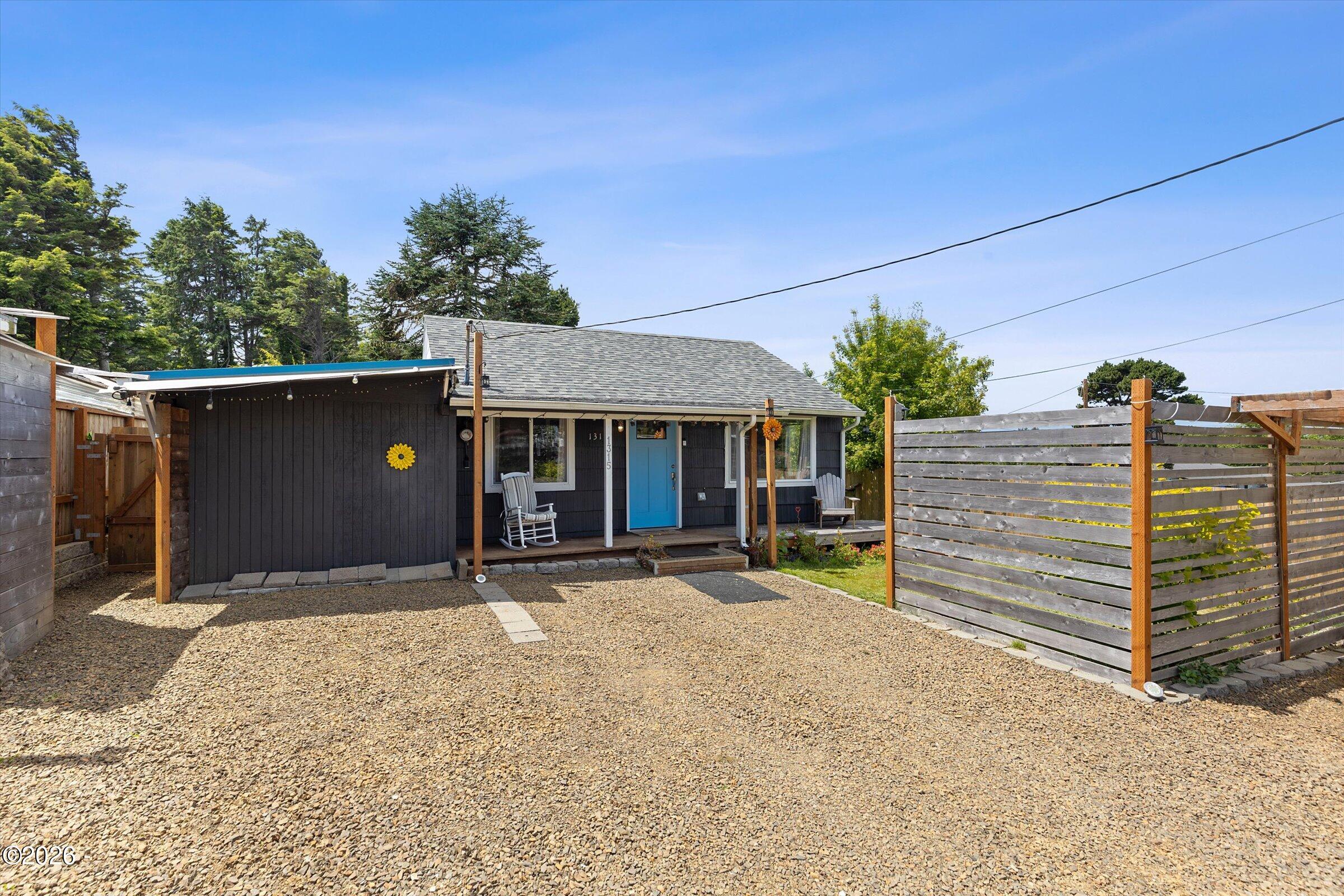 1315 SE Oar Avenue, 1 & 2