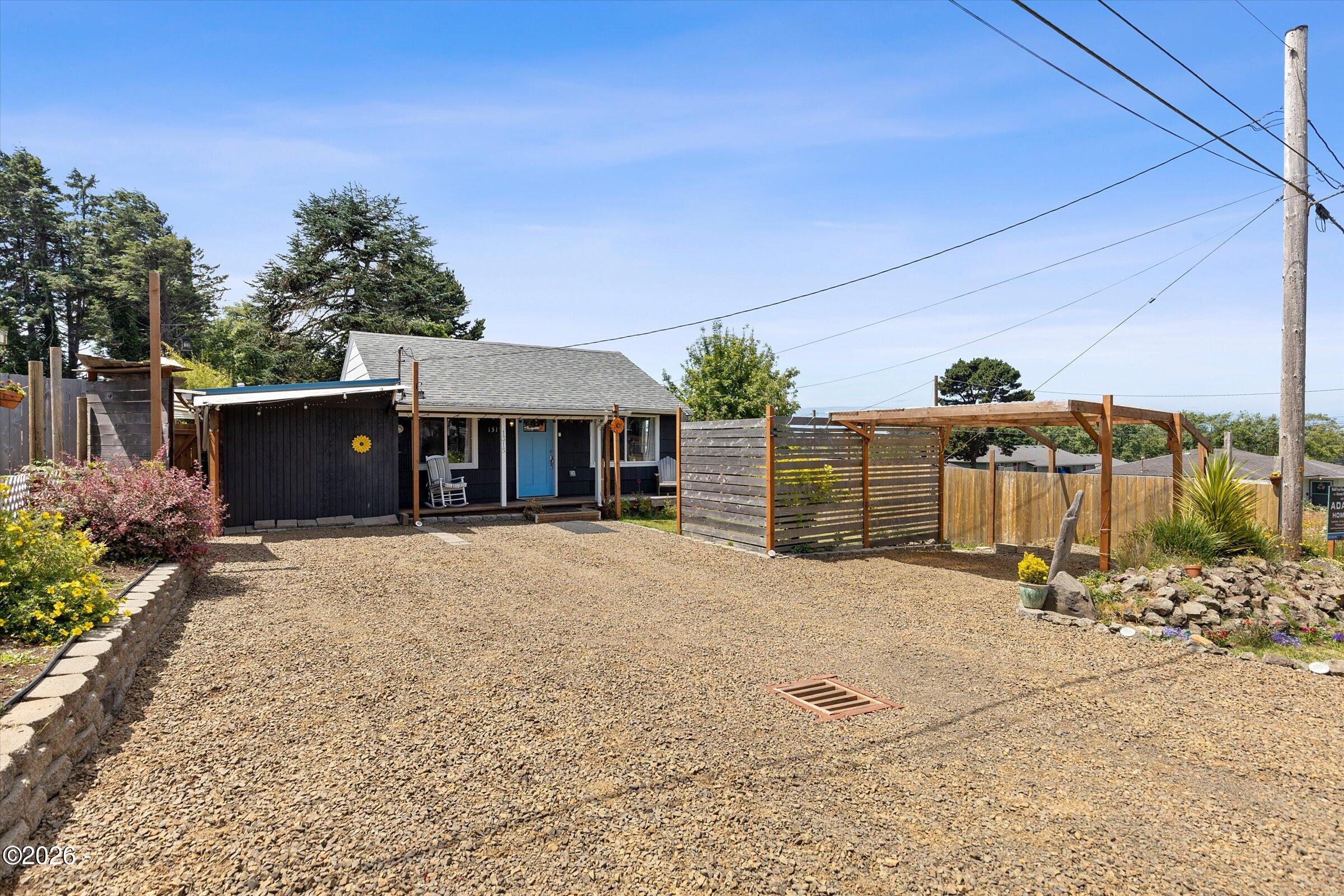 1315 SE Oar Avenue, 1 & 2