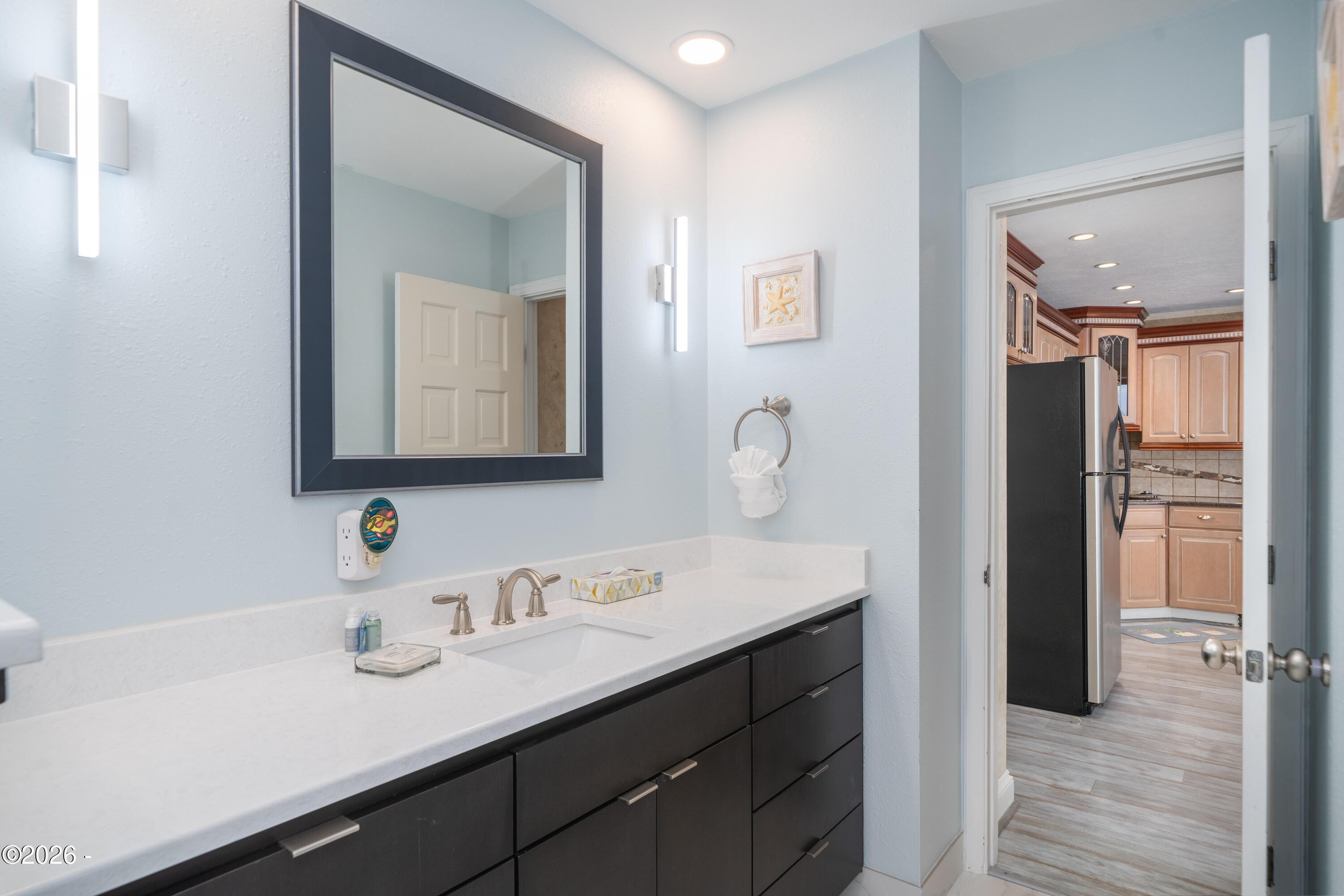 4009 SE Hwy 101, 436