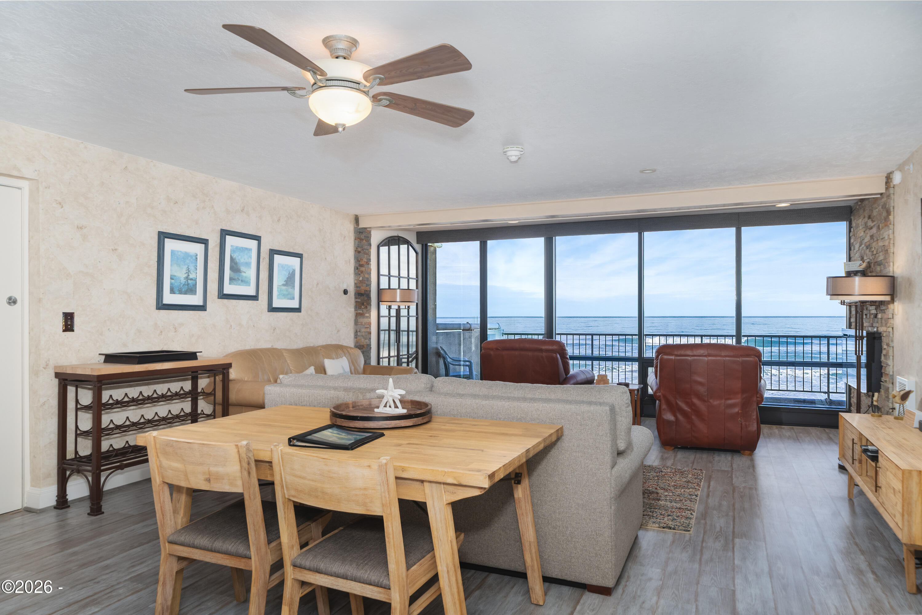 4009 SE Hwy 101, 436