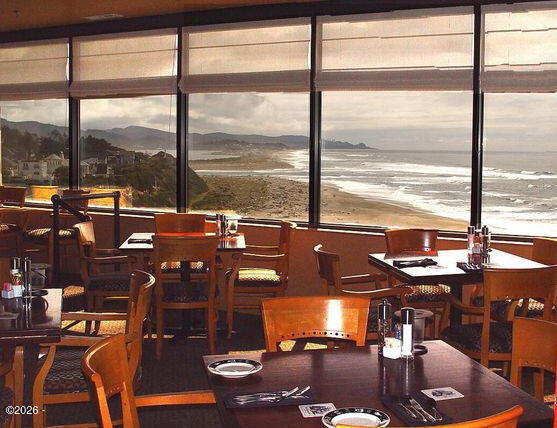 4009 SE Hwy 101, 436