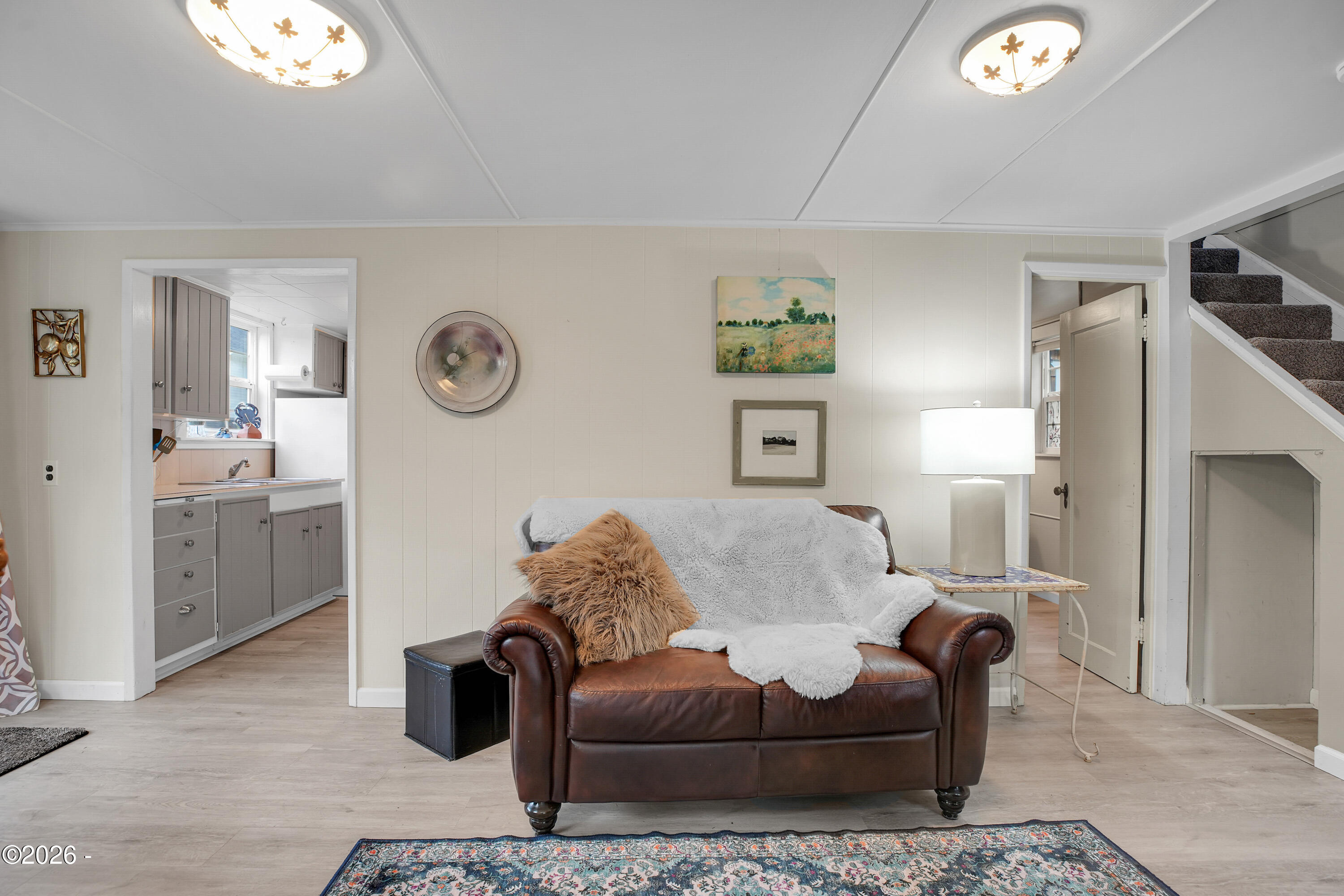 2729 SW Coast Avenue