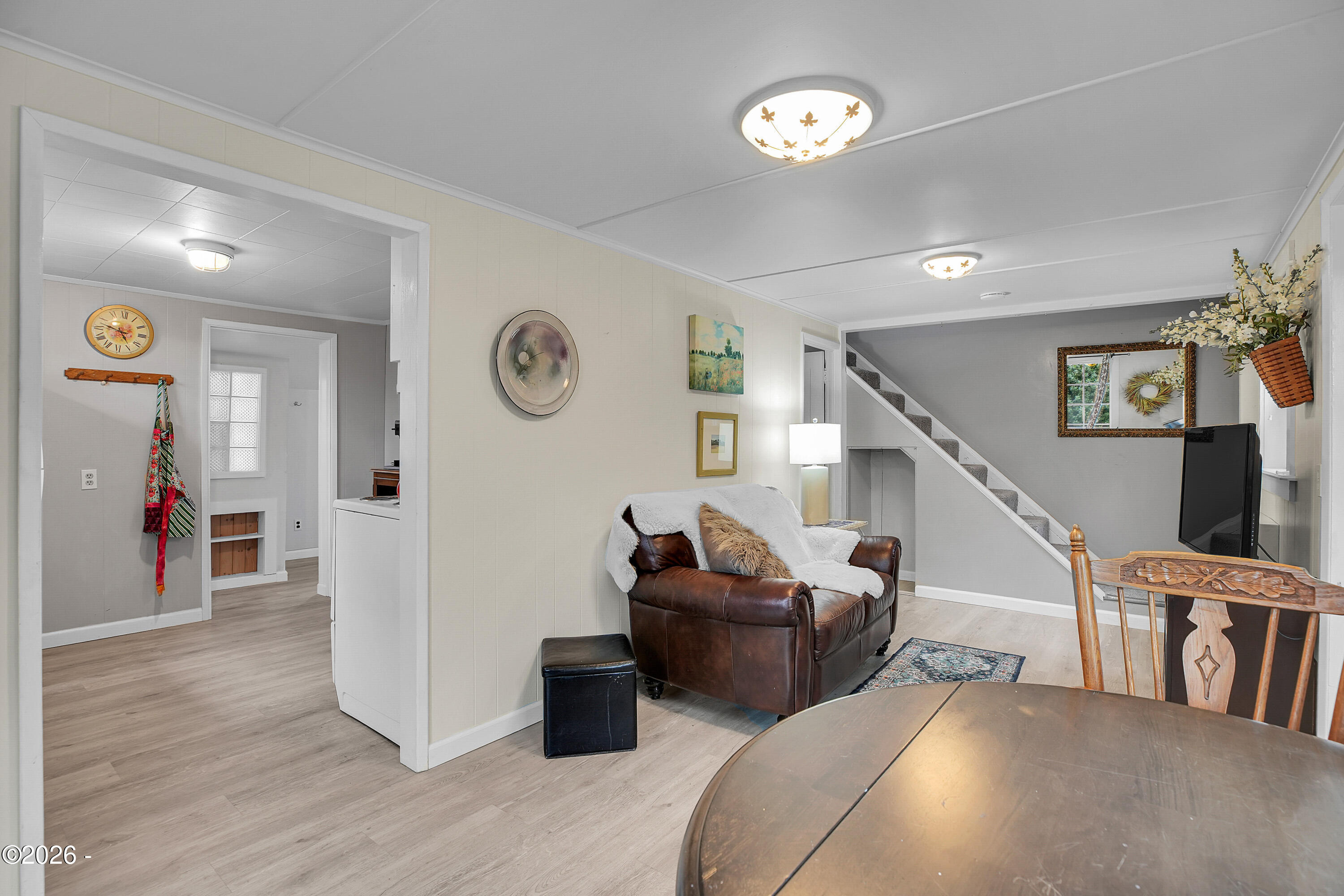 2729 SW Coast Avenue