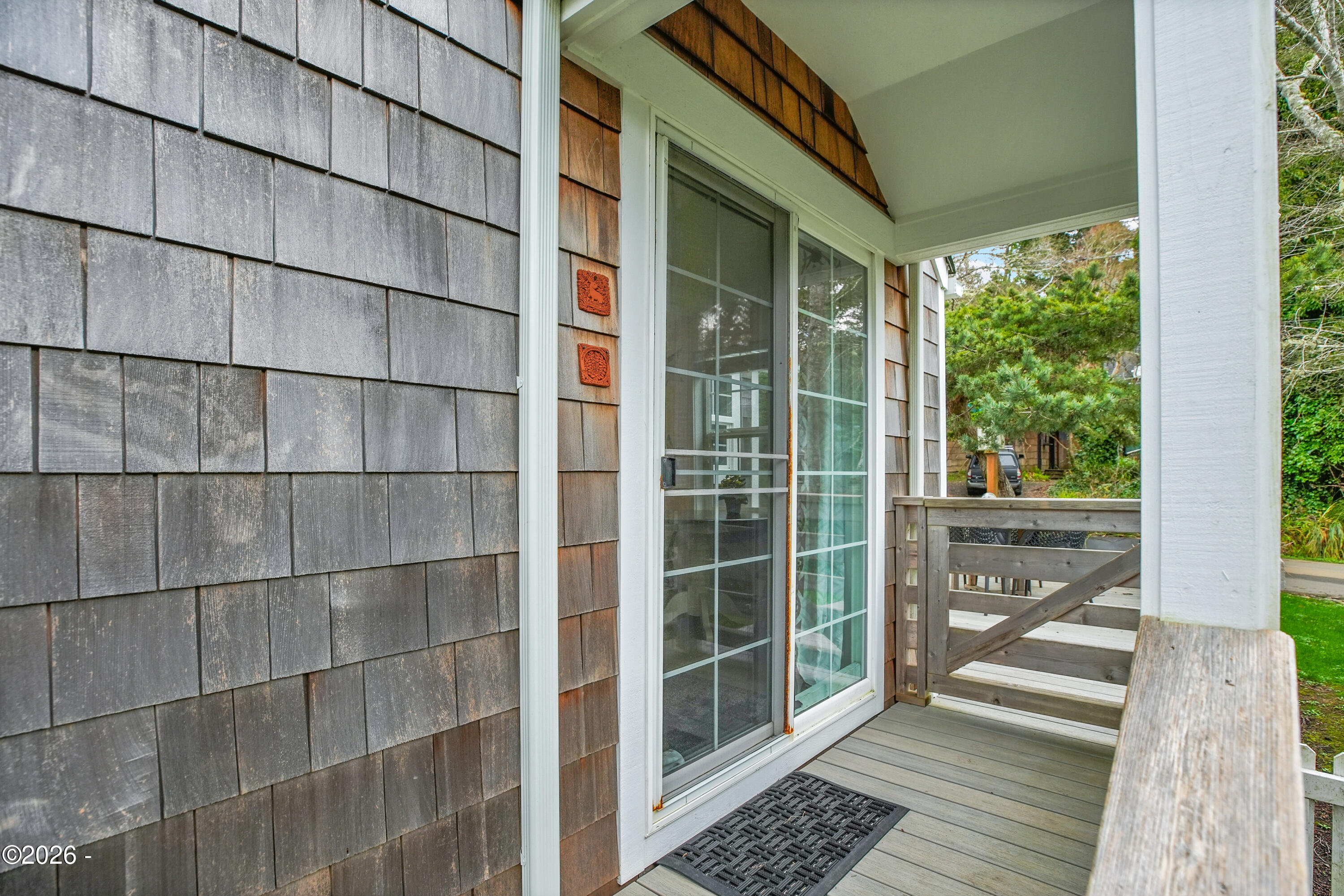 2729 SW Coast Avenue