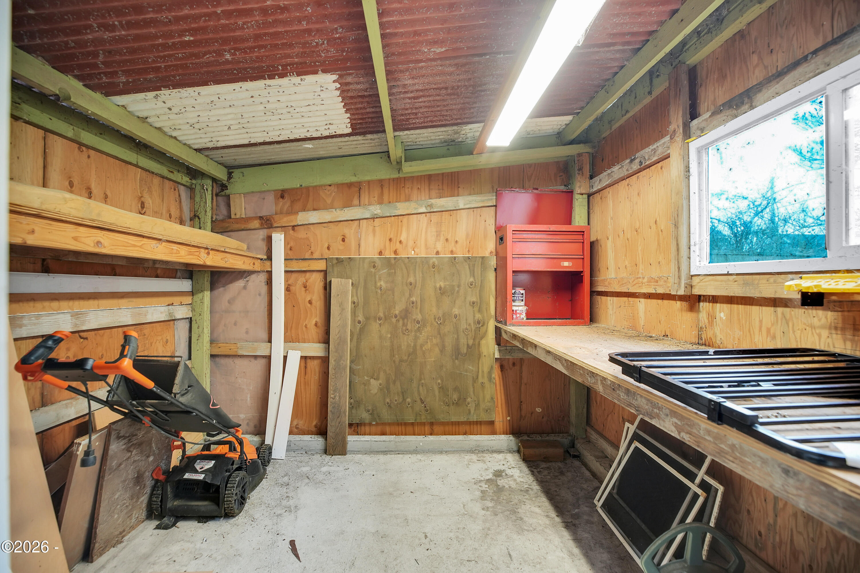 2729 SW Coast Avenue