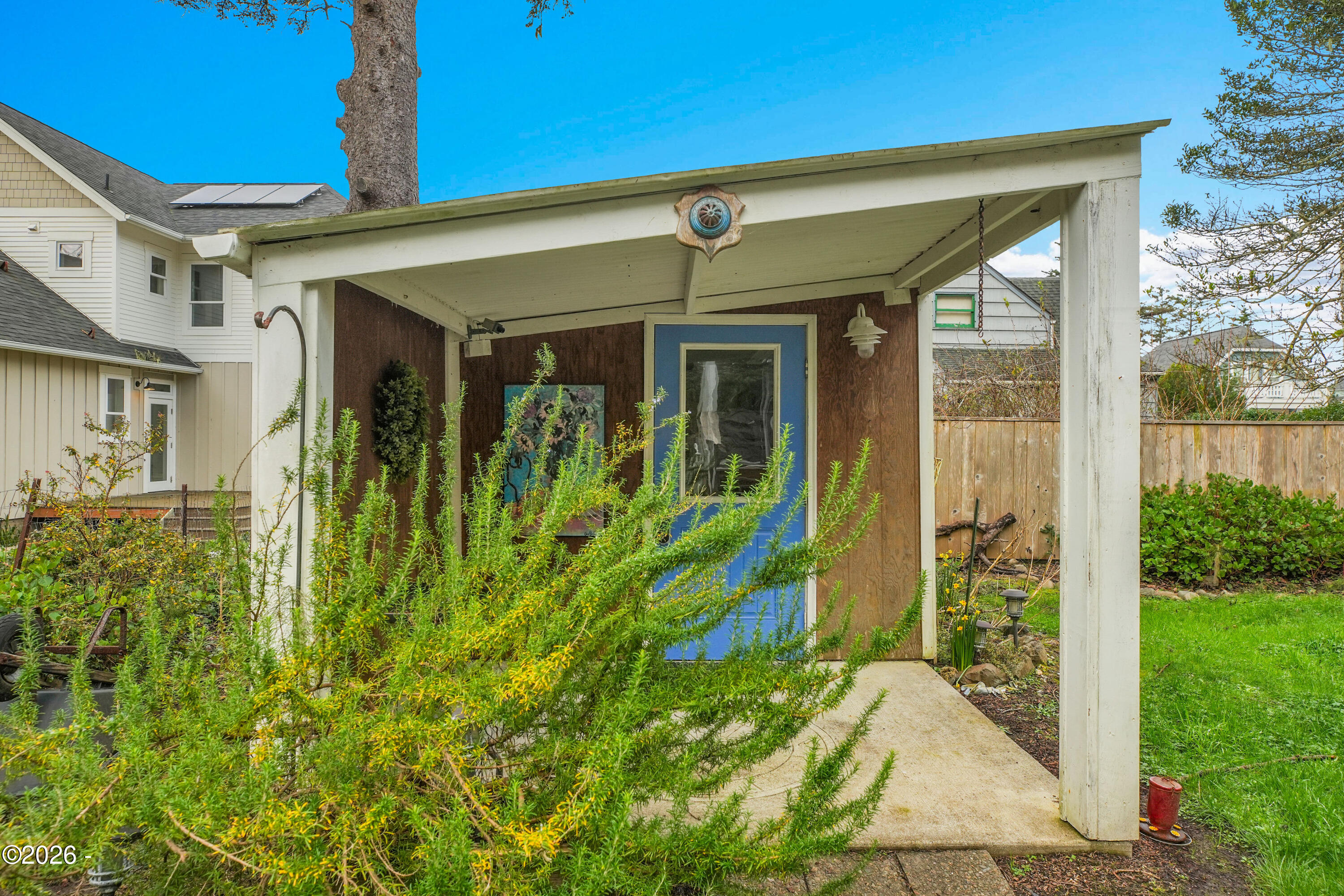 2729 SW Coast Avenue