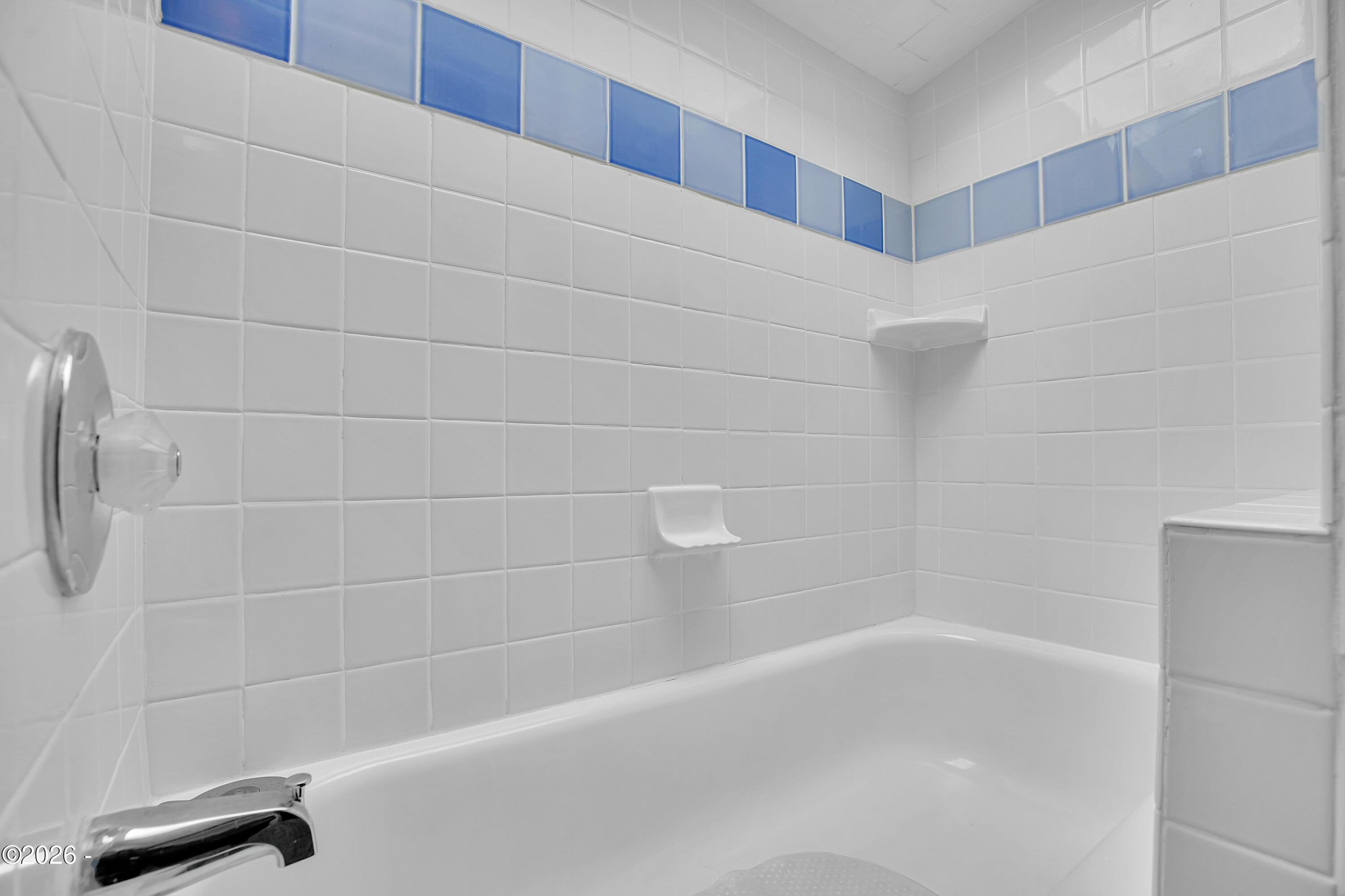 2729 SW Coast Avenue