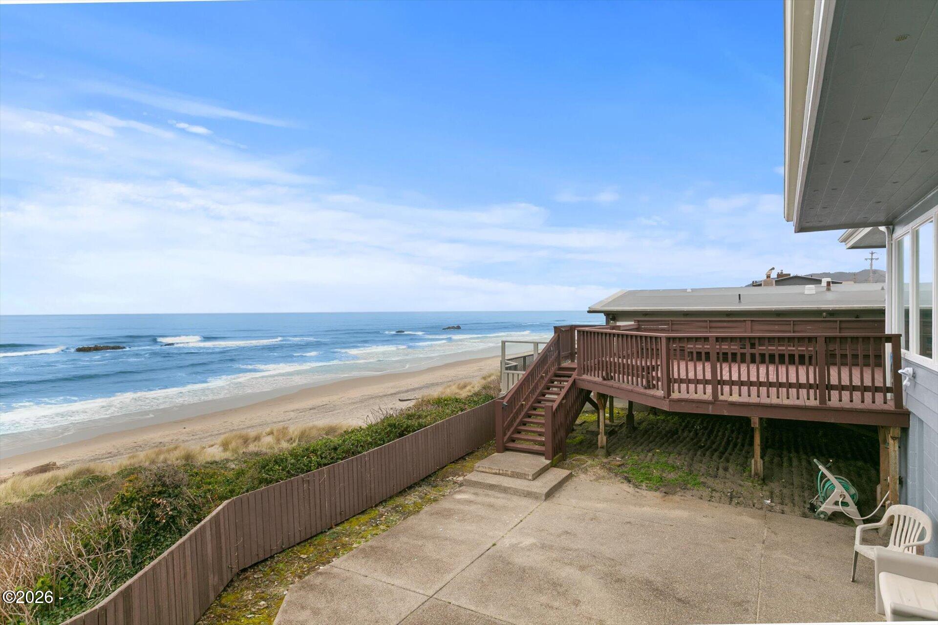 3805 NW Jetty Avenue