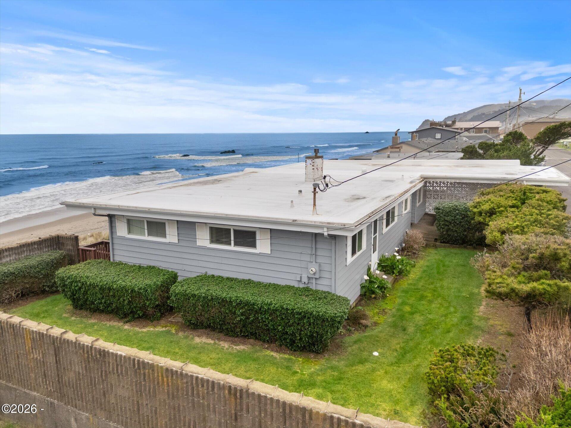 3805 NW Jetty Avenue