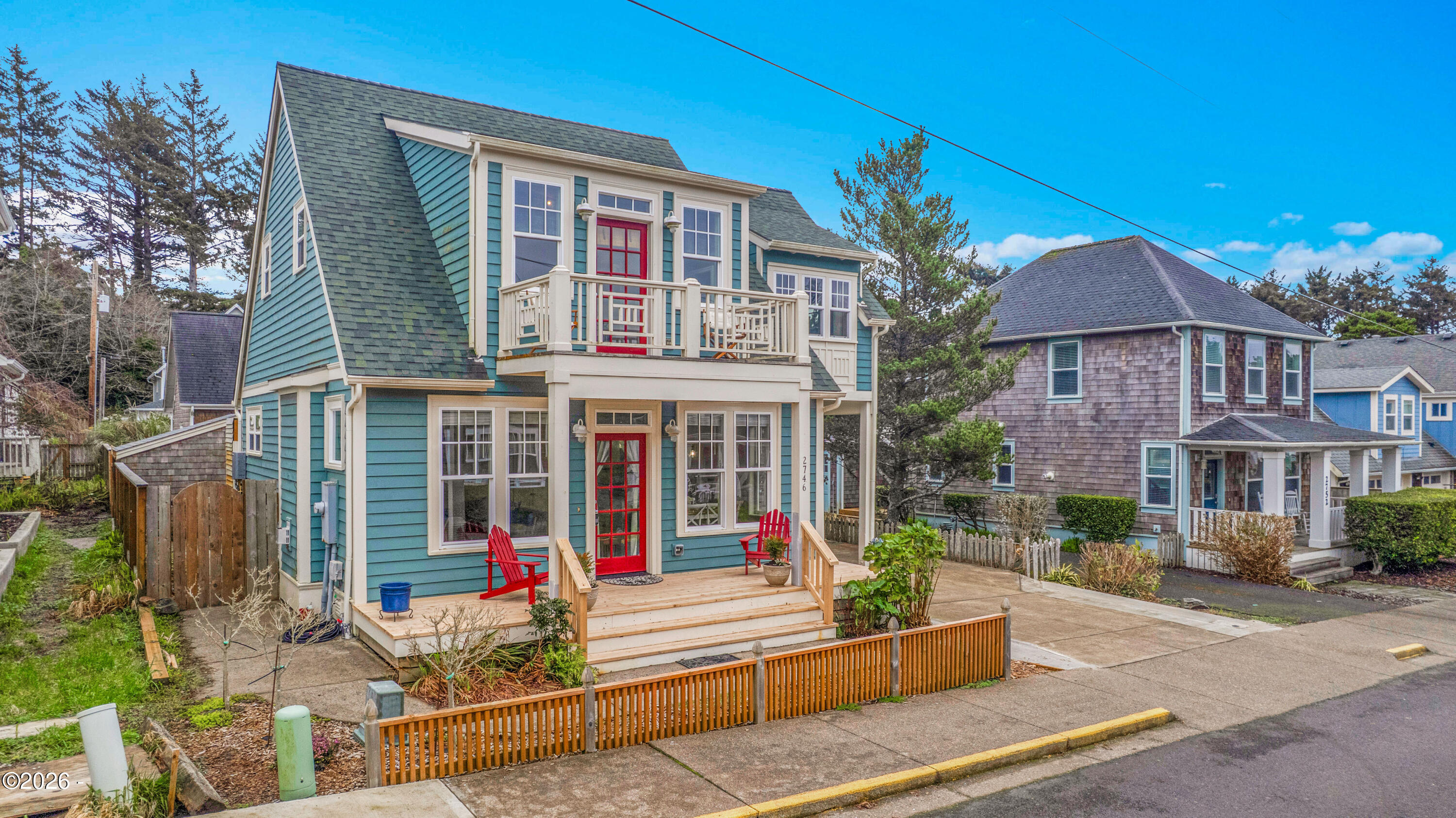 2746 SW Beach Avenue