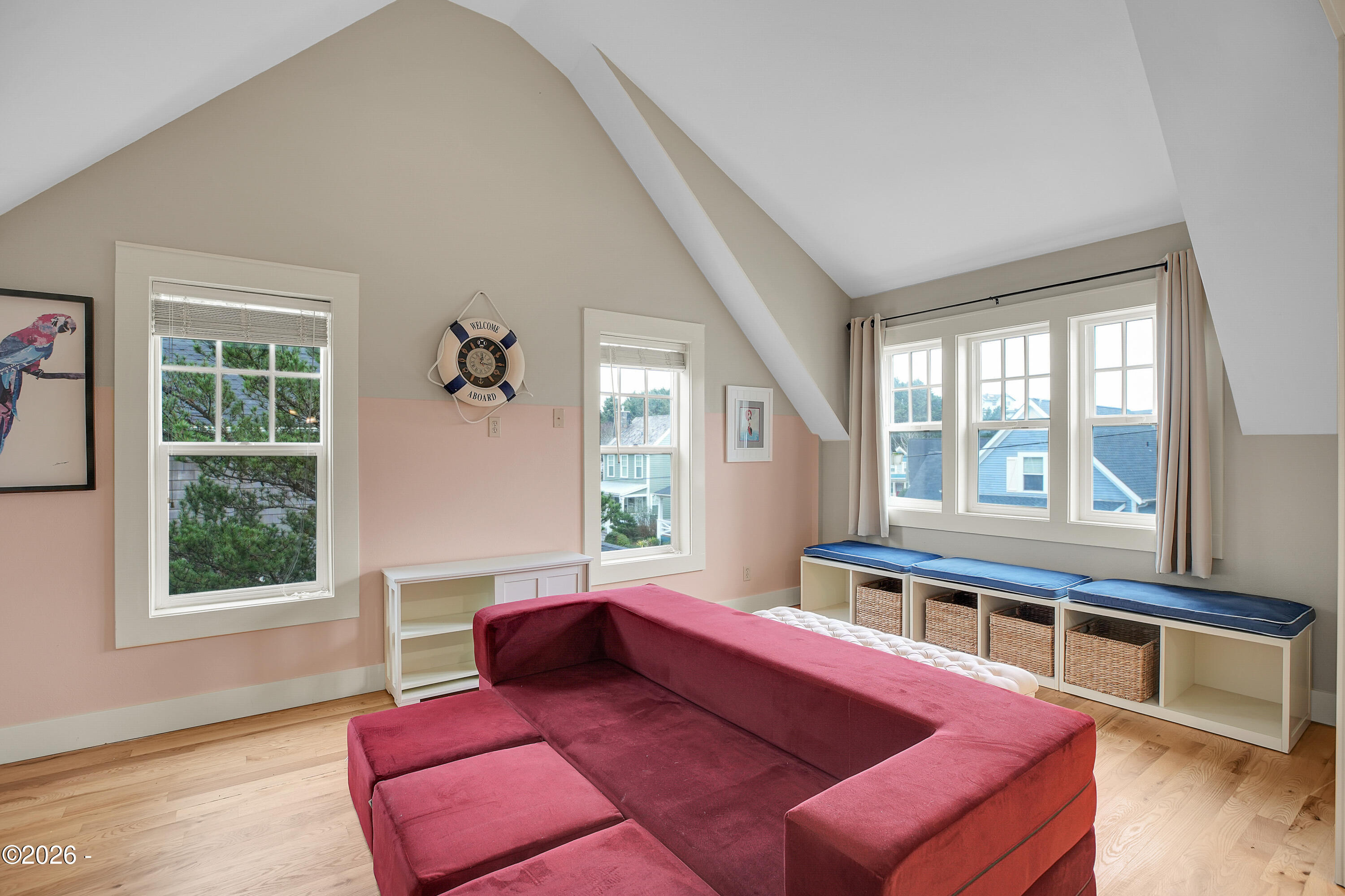 2746 SW Beach Avenue