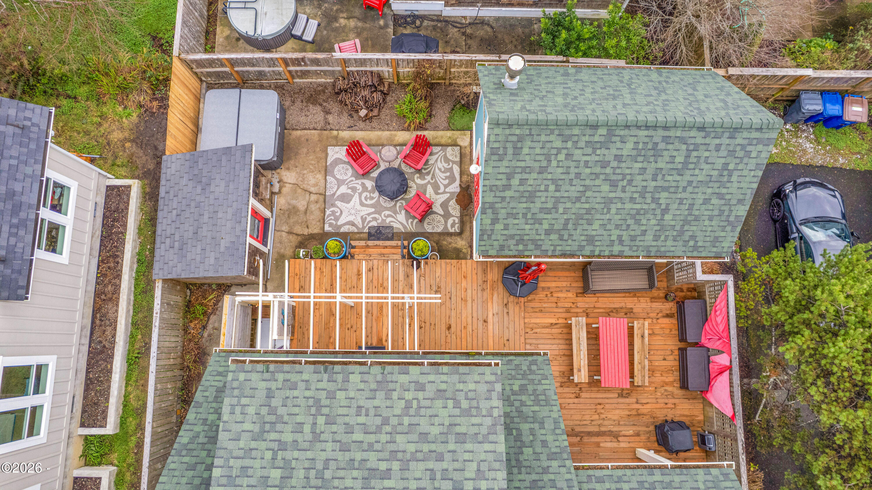 2746 SW Beach Avenue