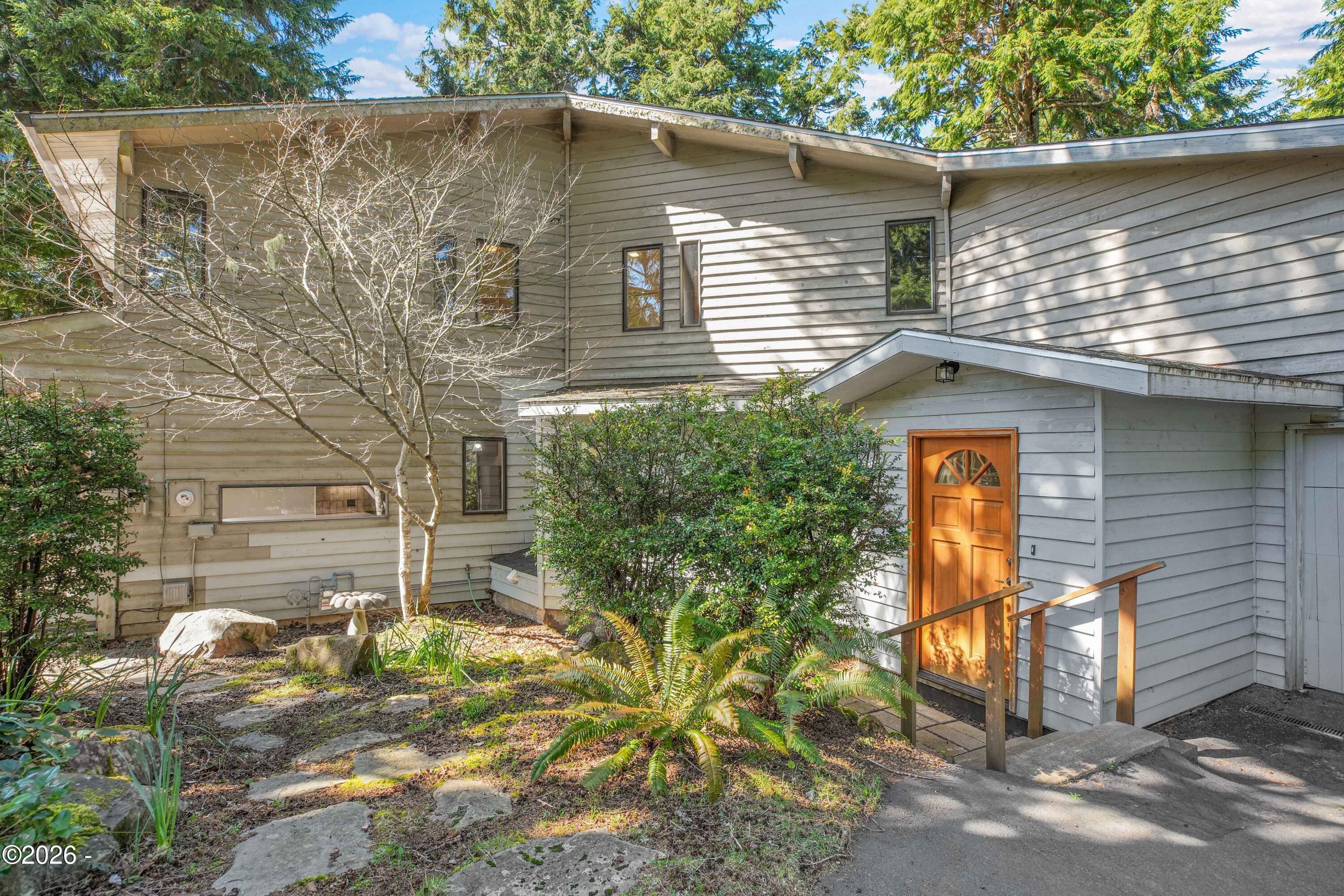 527 Eagles Nest Lane