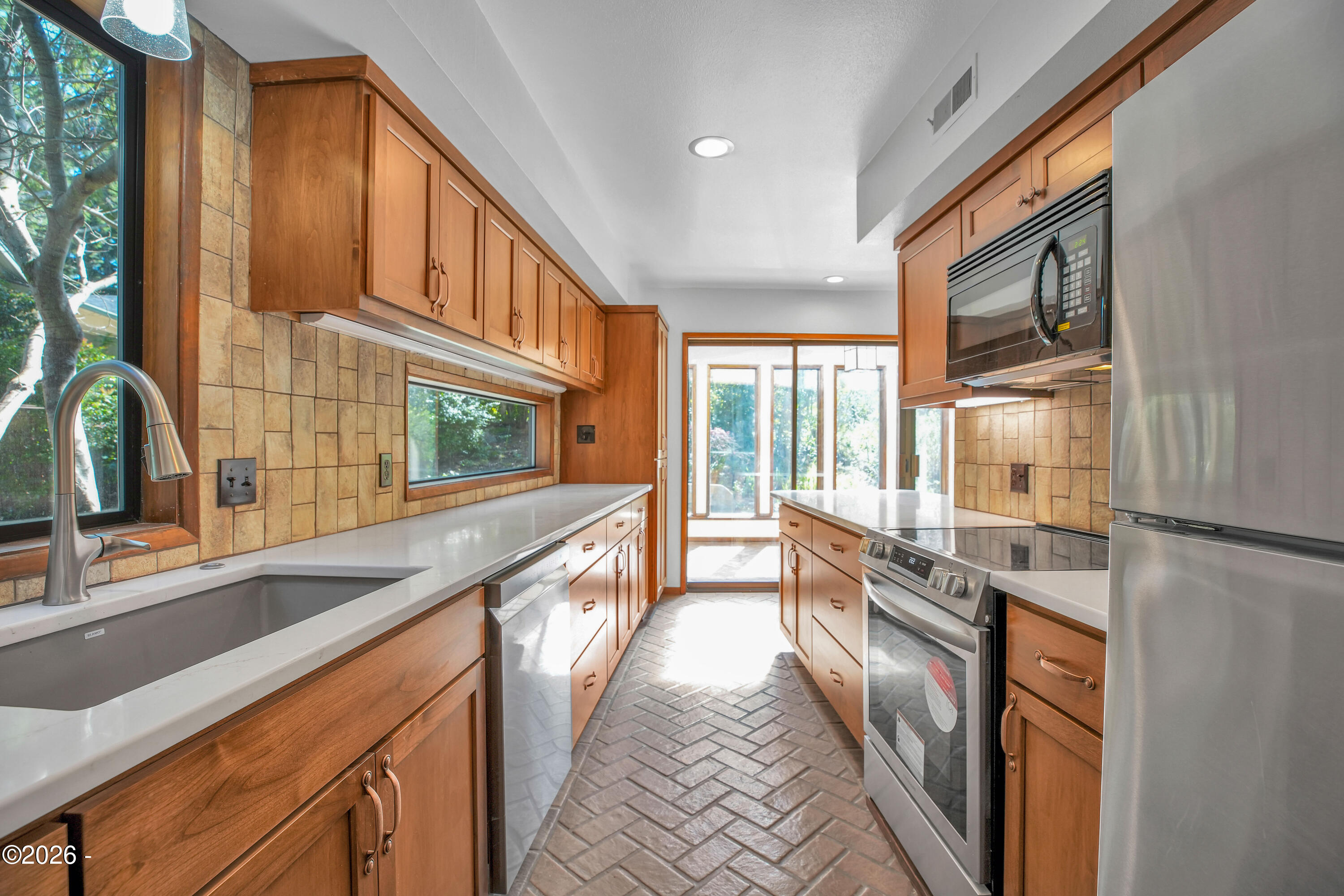 527 Eagles Nest Lane