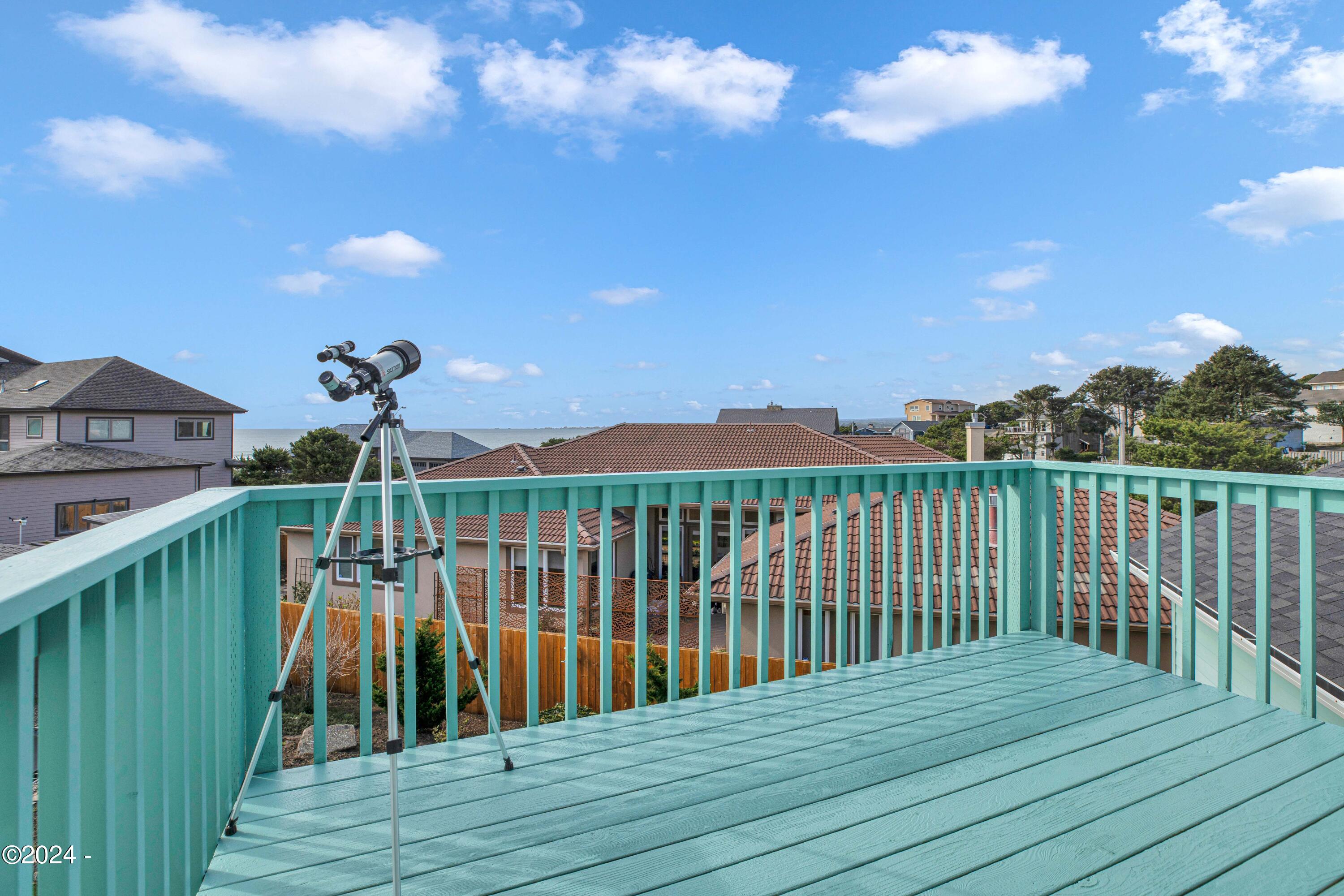 1791 NW Lincoln Loop