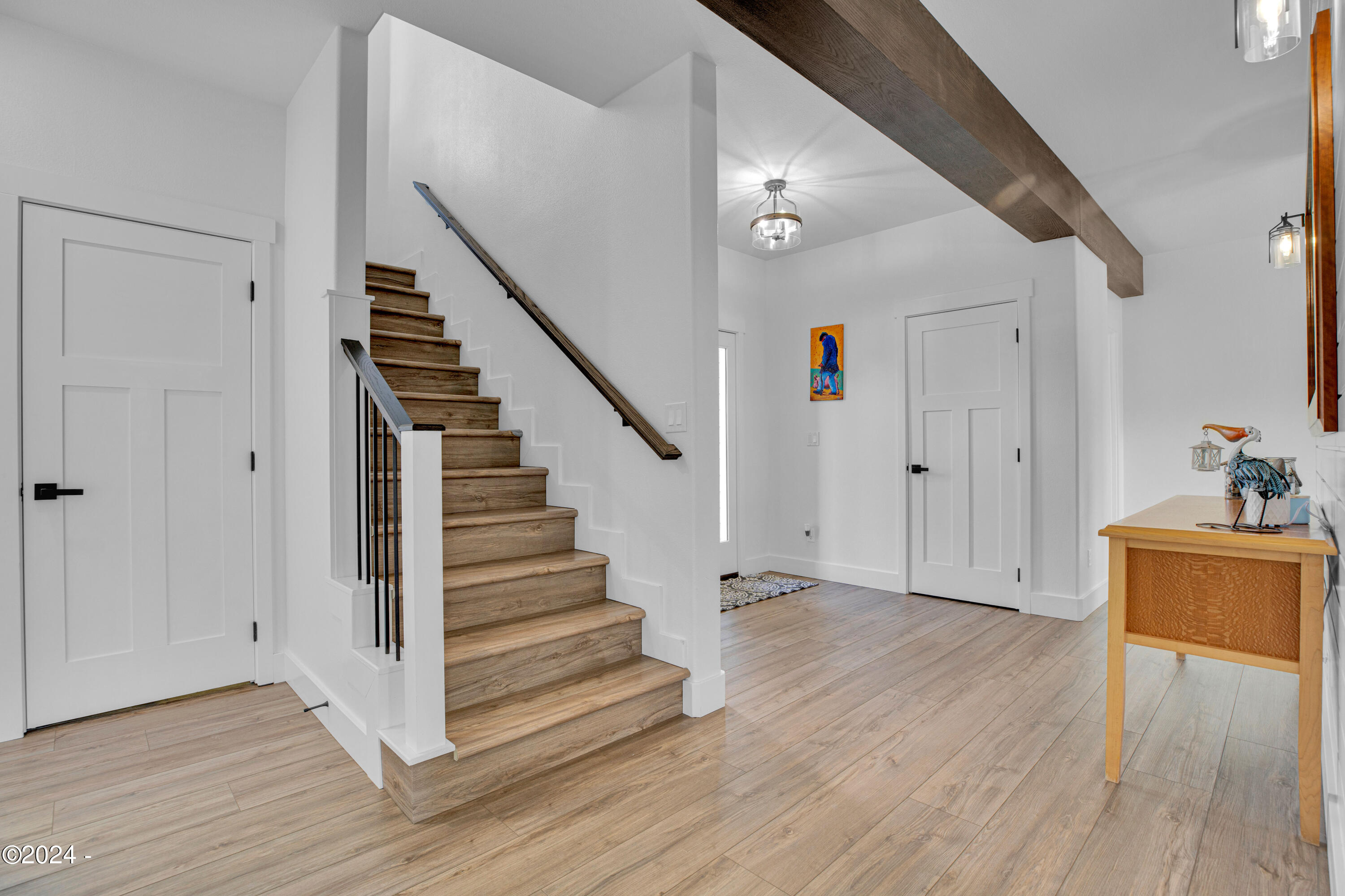 1791 NW Lincoln Loop