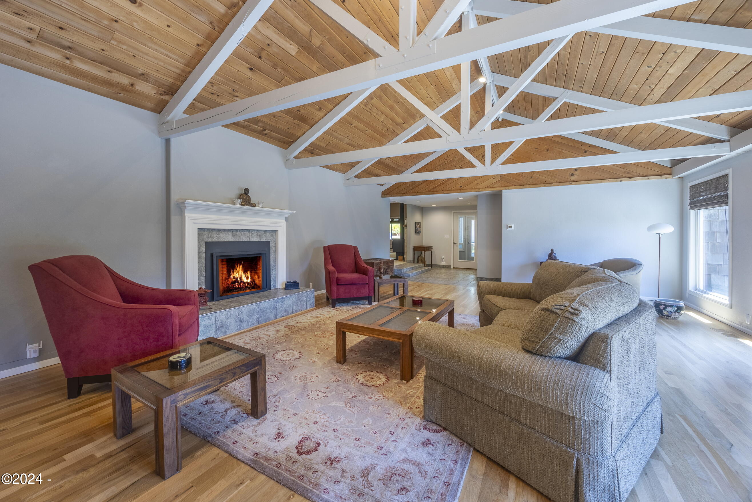 1756 NE Yaquina Heights Drive