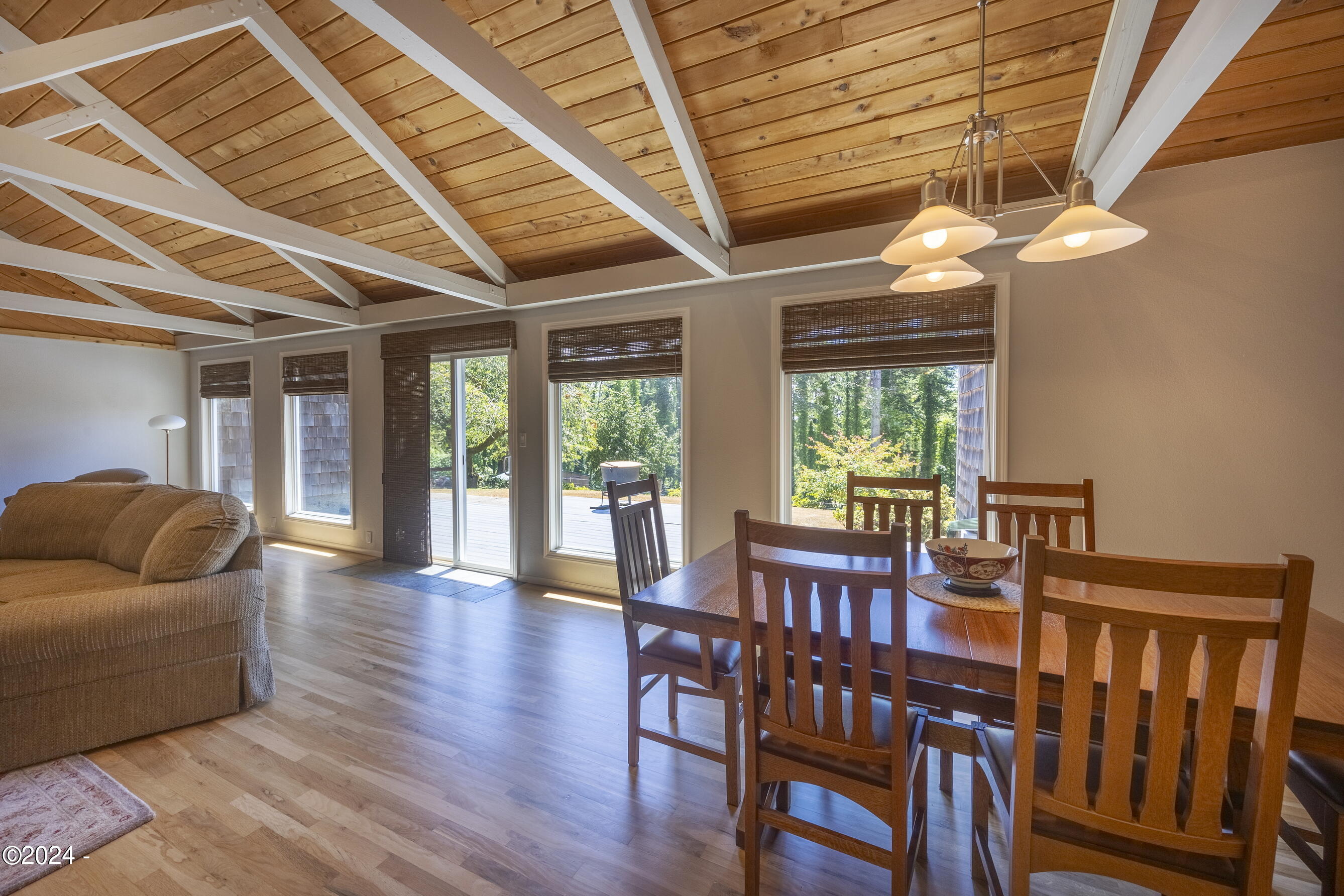 1756 NE Yaquina Heights Drive