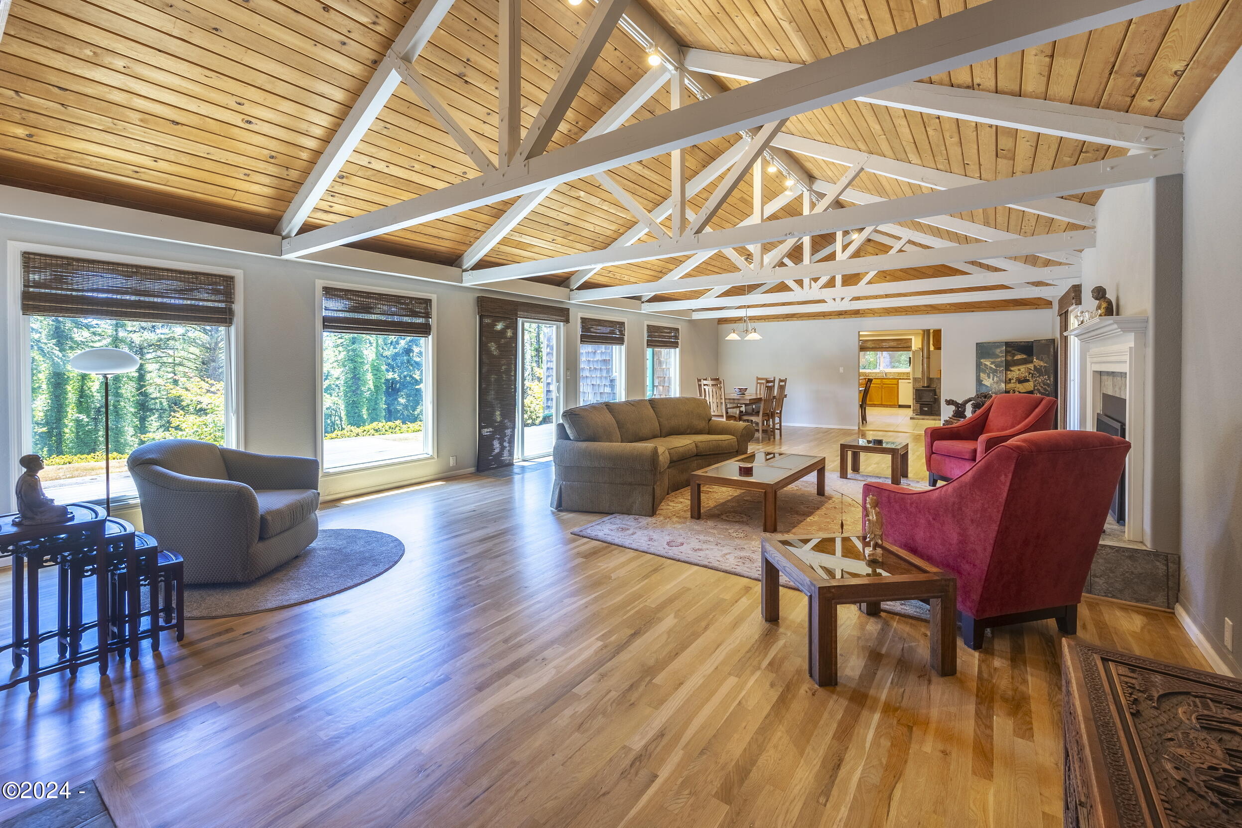 1756 NE Yaquina Heights Drive