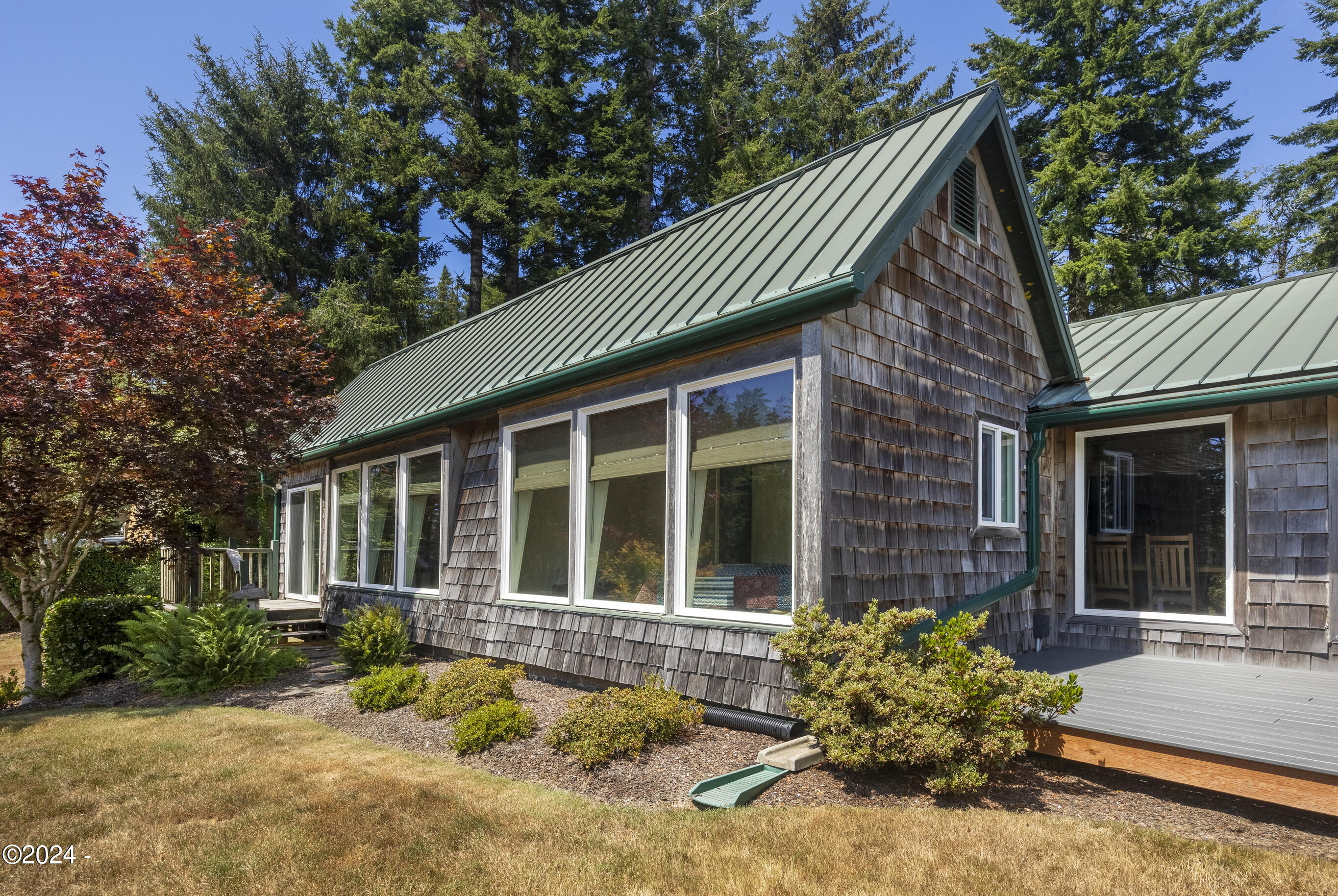 1756 NE Yaquina Heights Drive