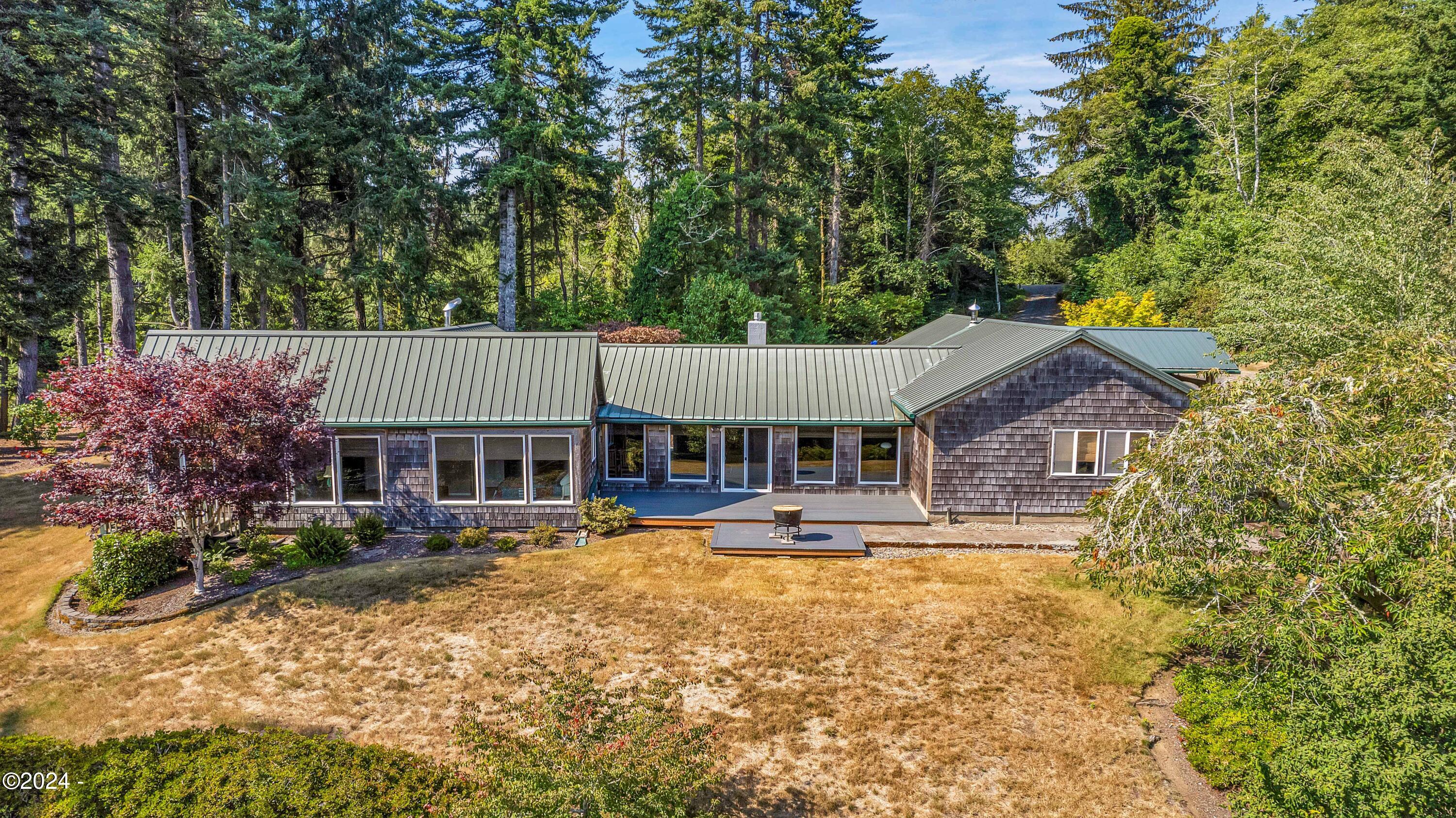 1756 NE Yaquina Heights Drive