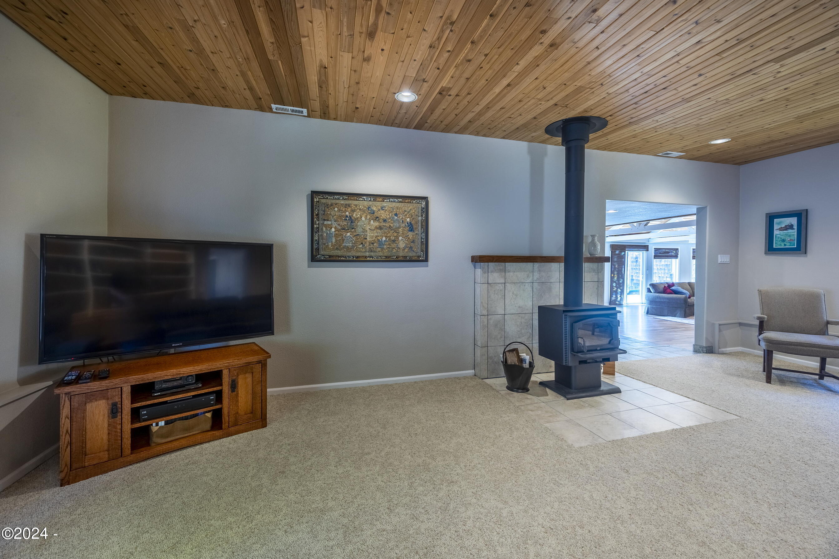 1756 NE Yaquina Heights Drive