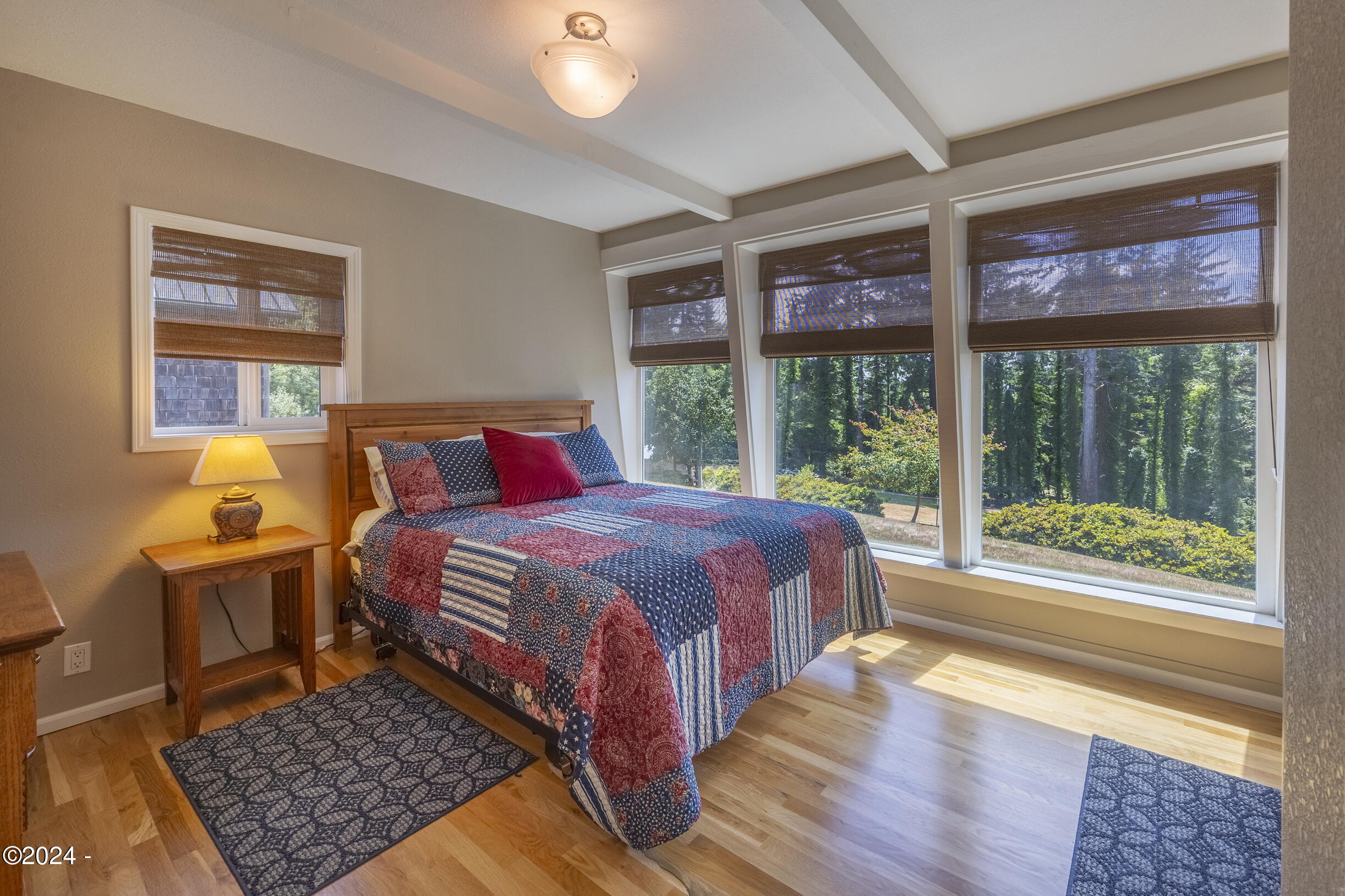 1756 NE Yaquina Heights Drive