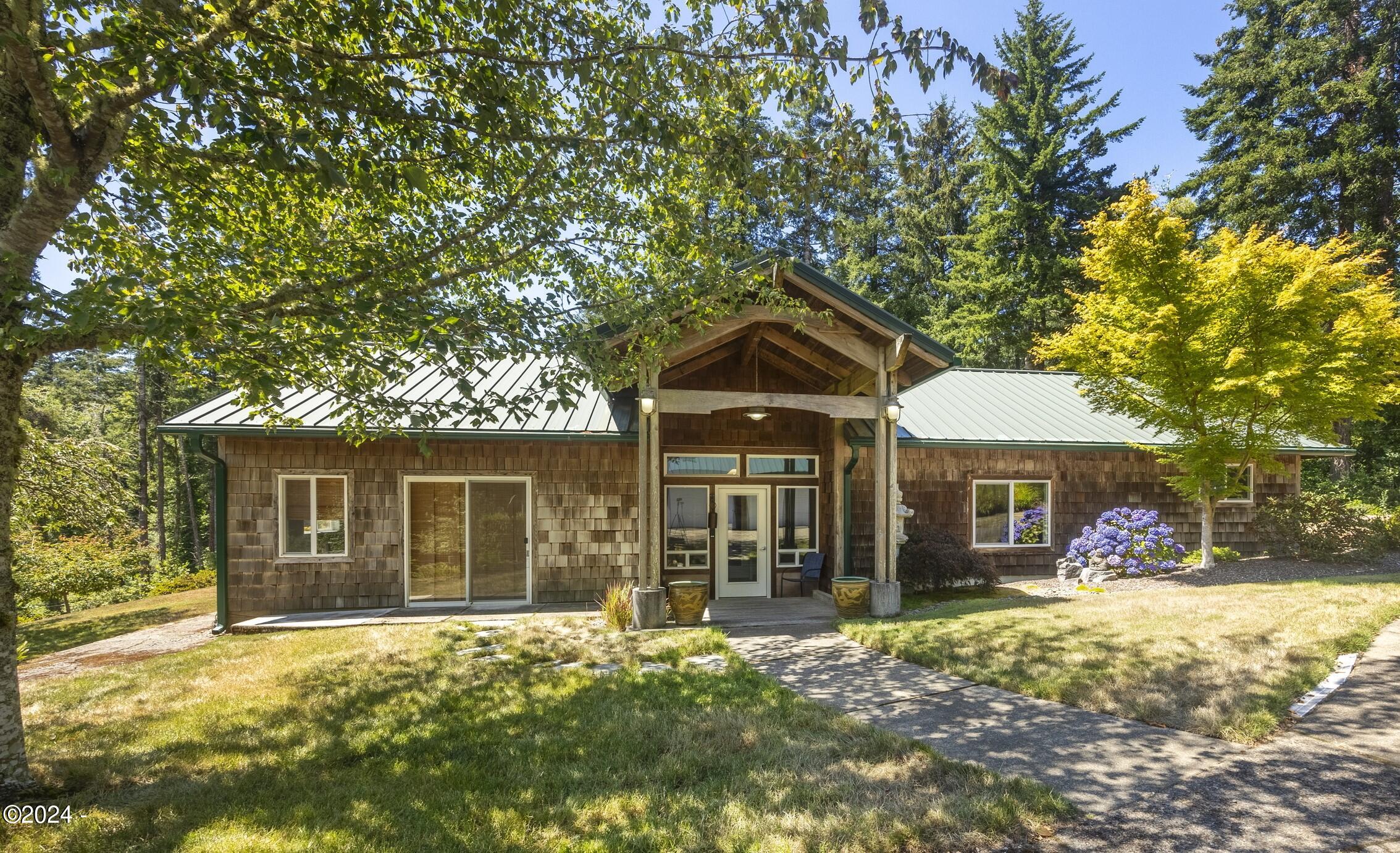 1756 NE Yaquina Heights Drive