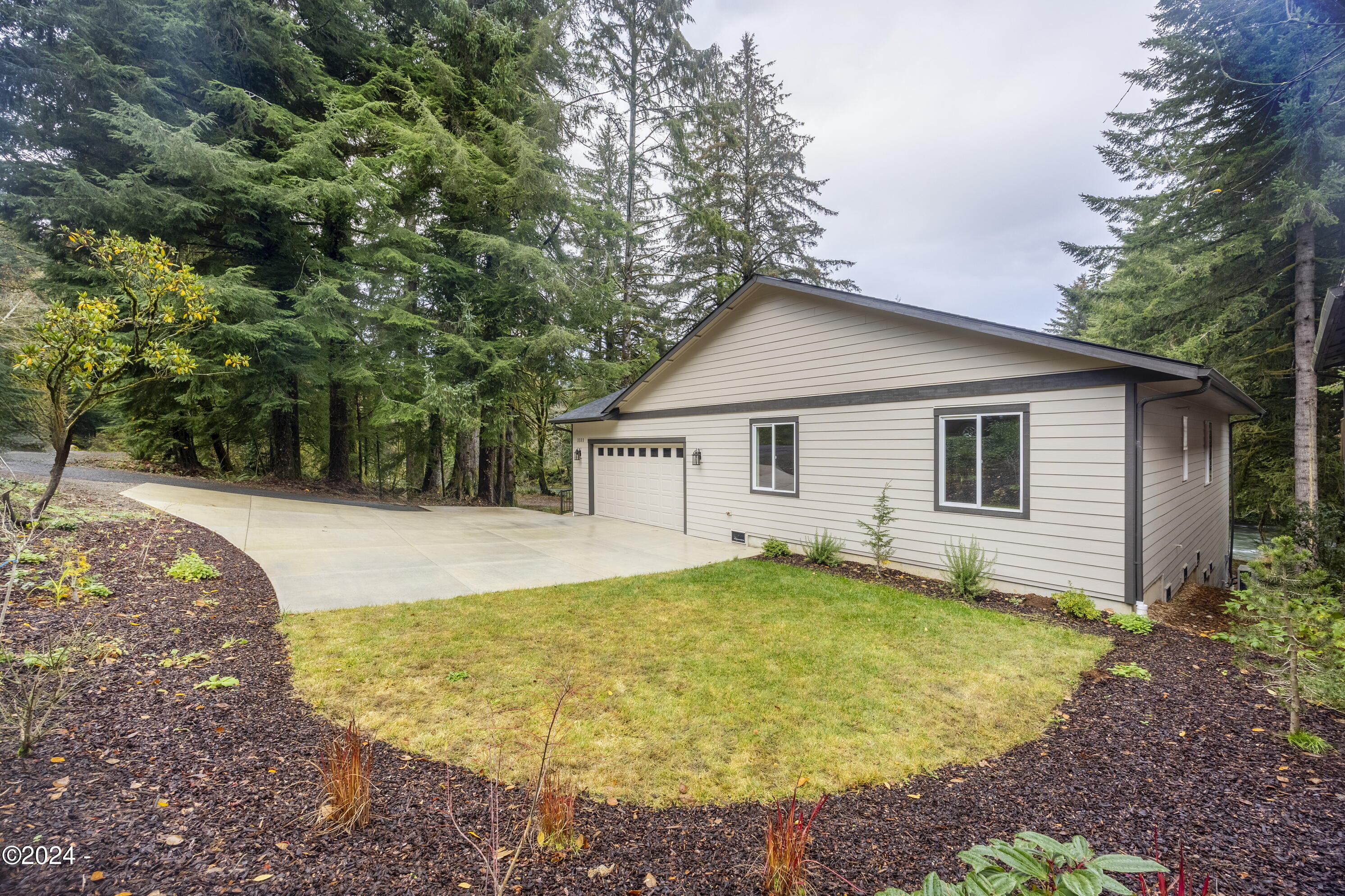 3333 Salmon River Highway