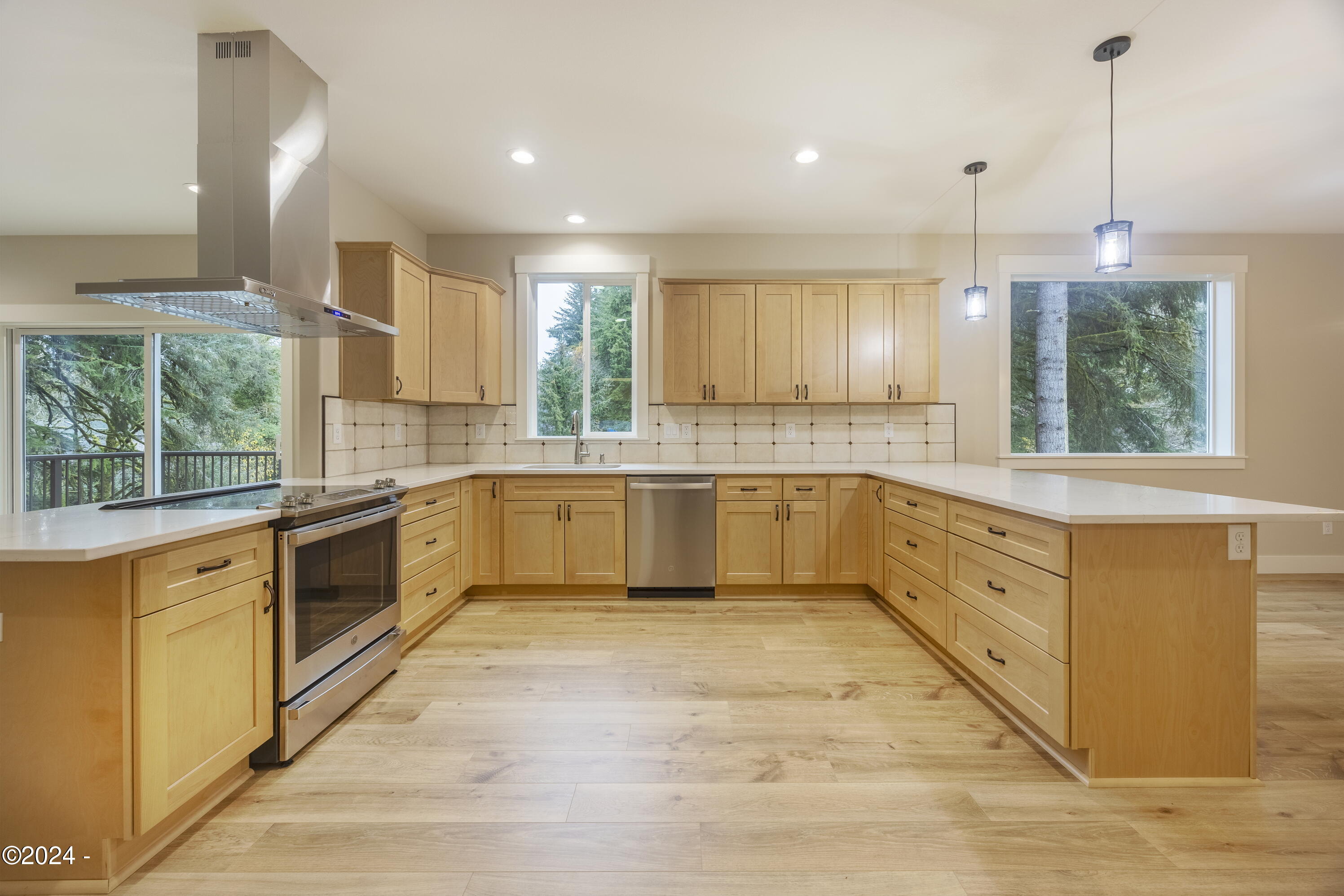 3333 Salmon River Highway