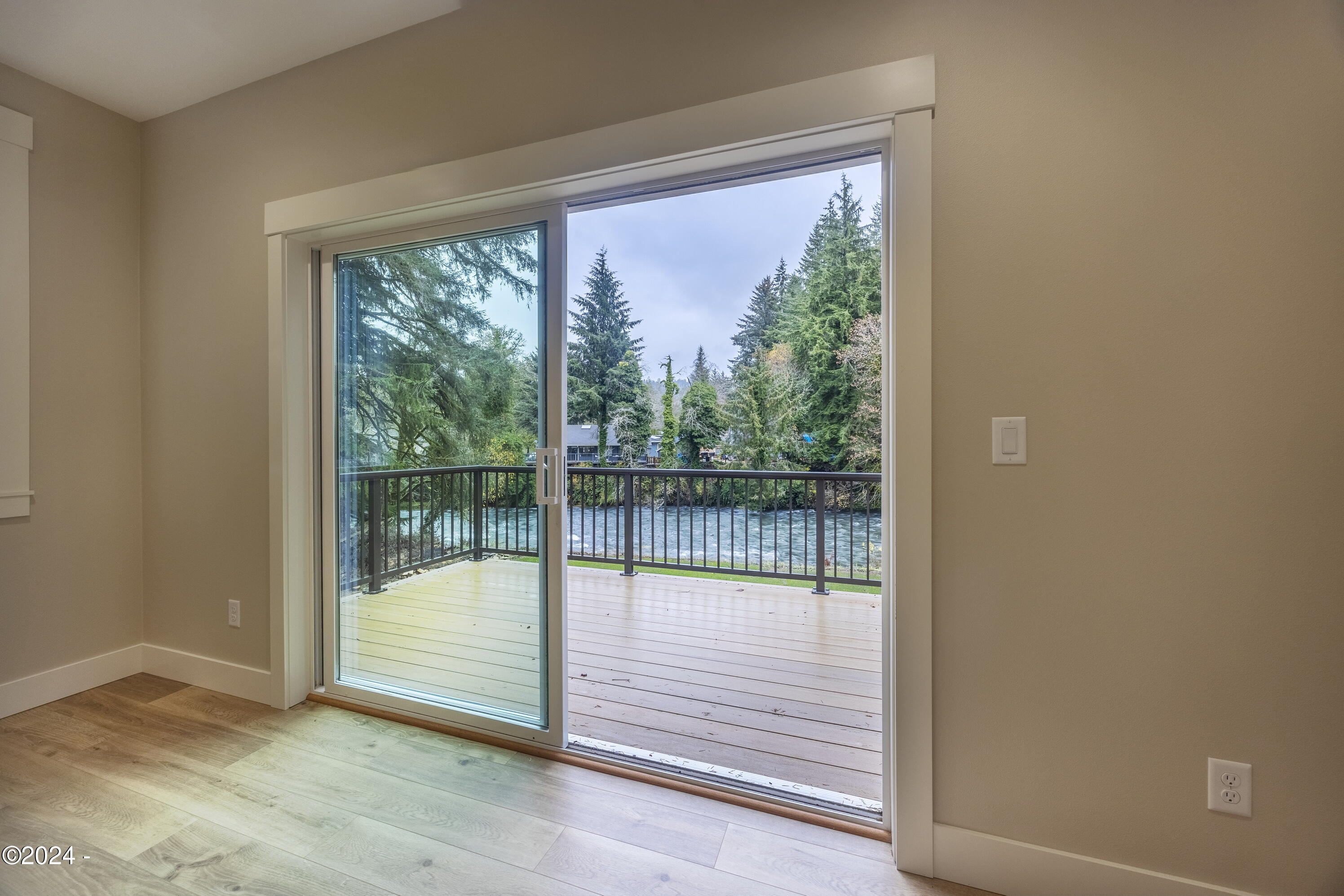 3333 Salmon River Highway