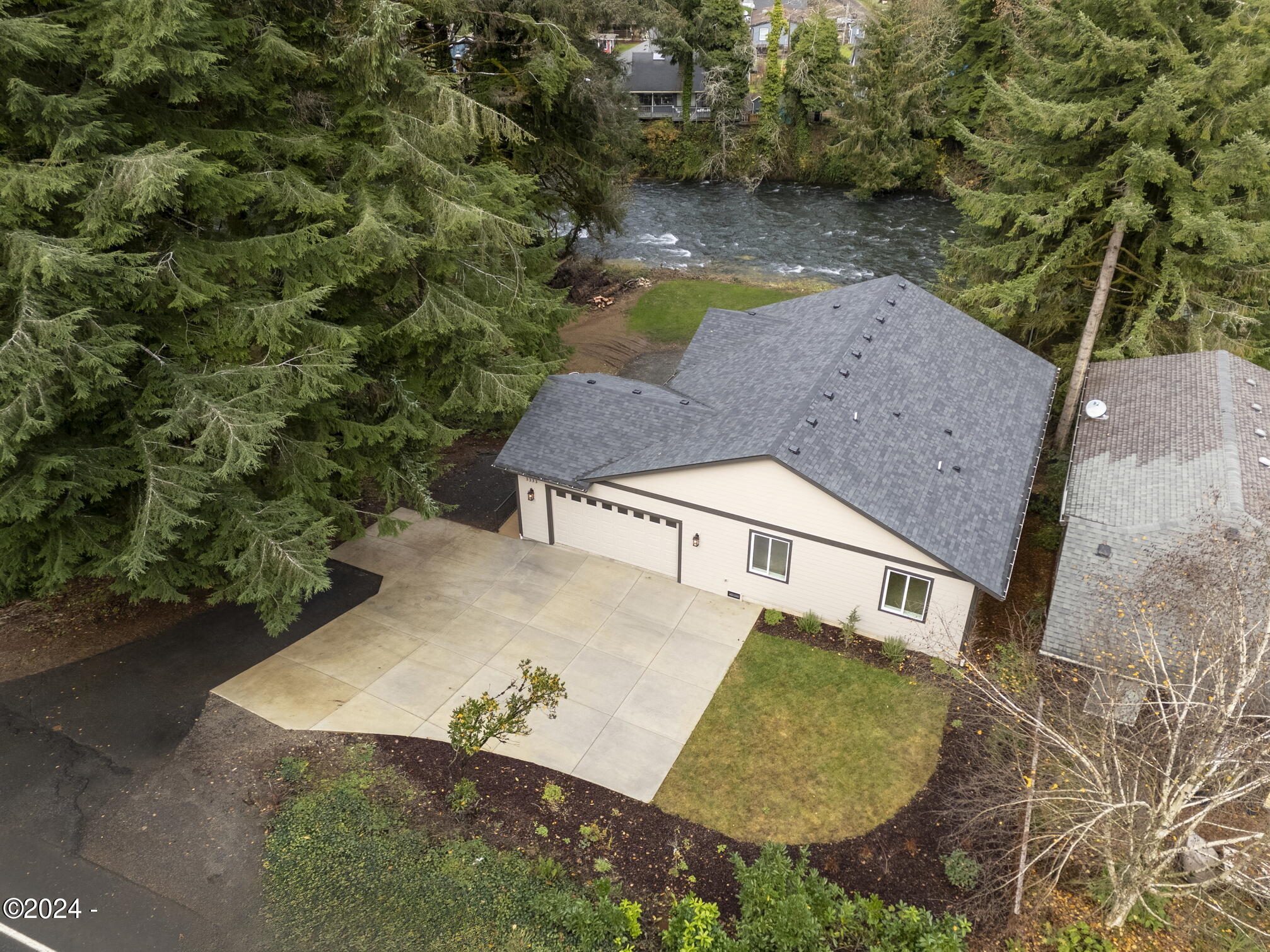 3333 Salmon River Highway