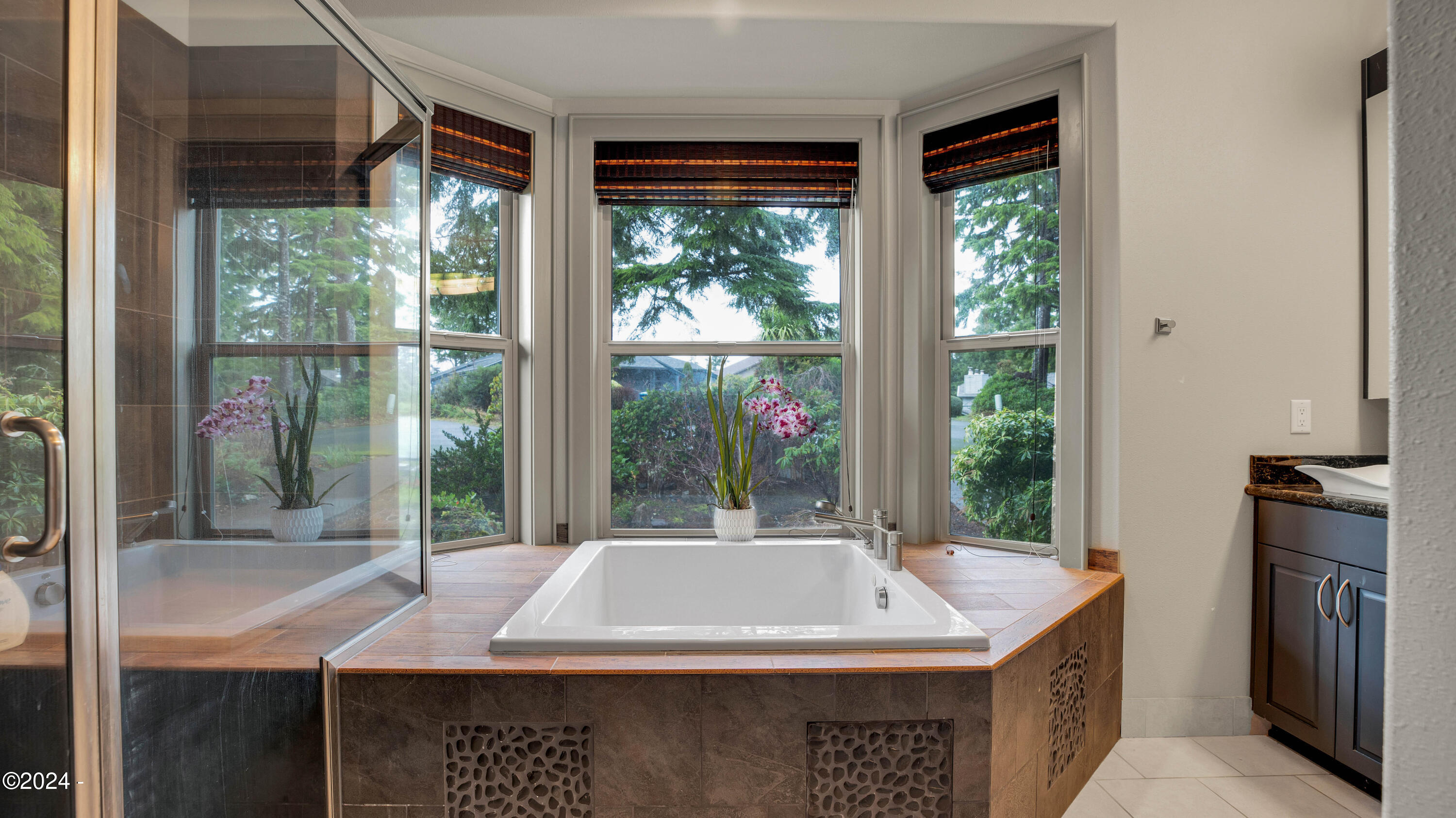 451 Summit View Lane