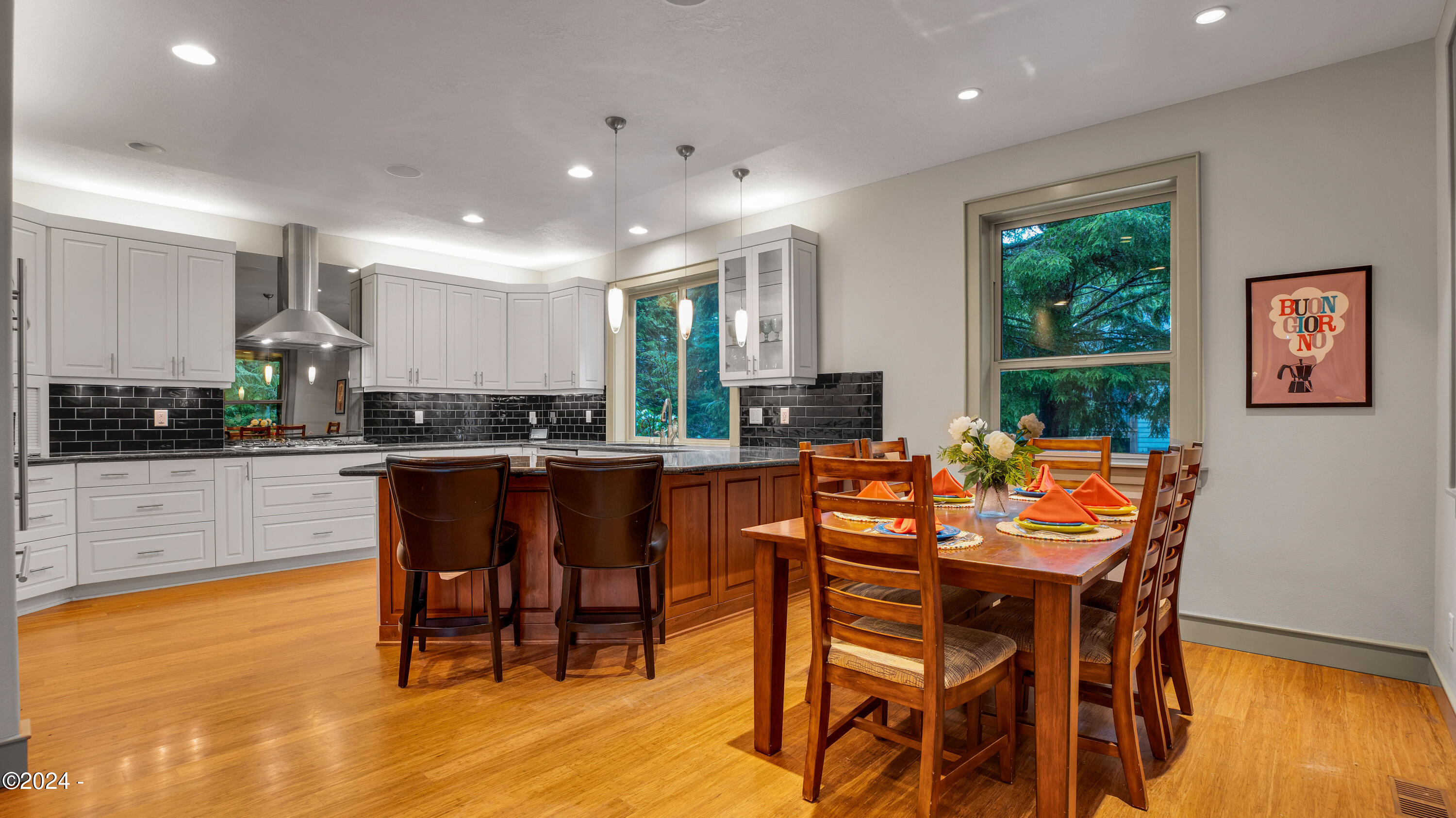 451 Summit View Lane