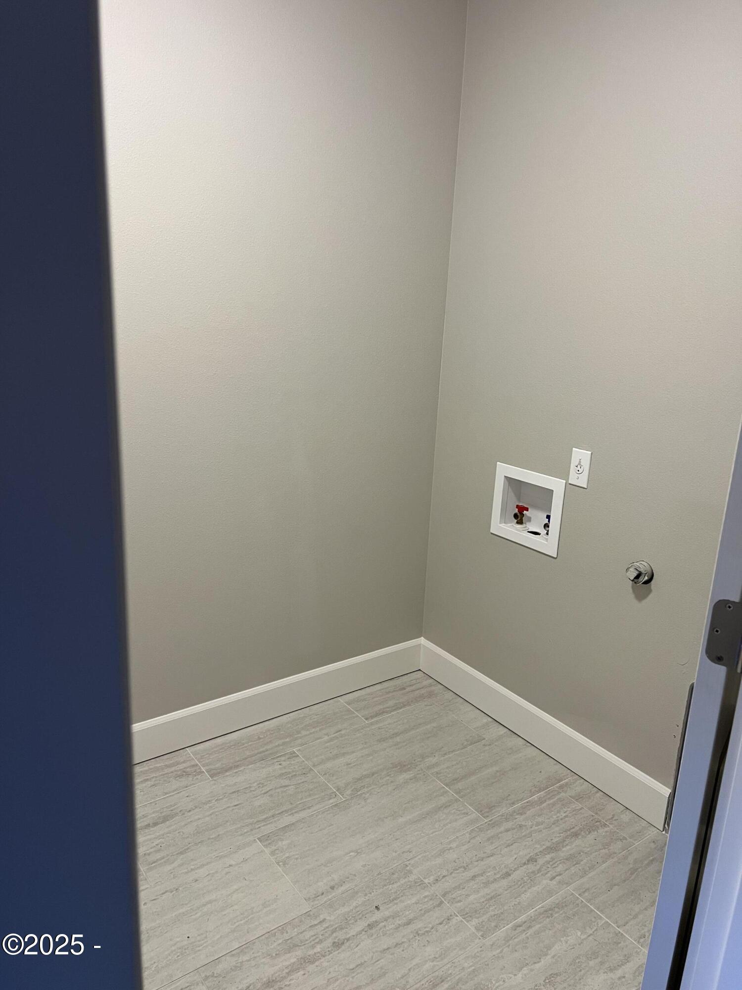 4678 NE Windward Place