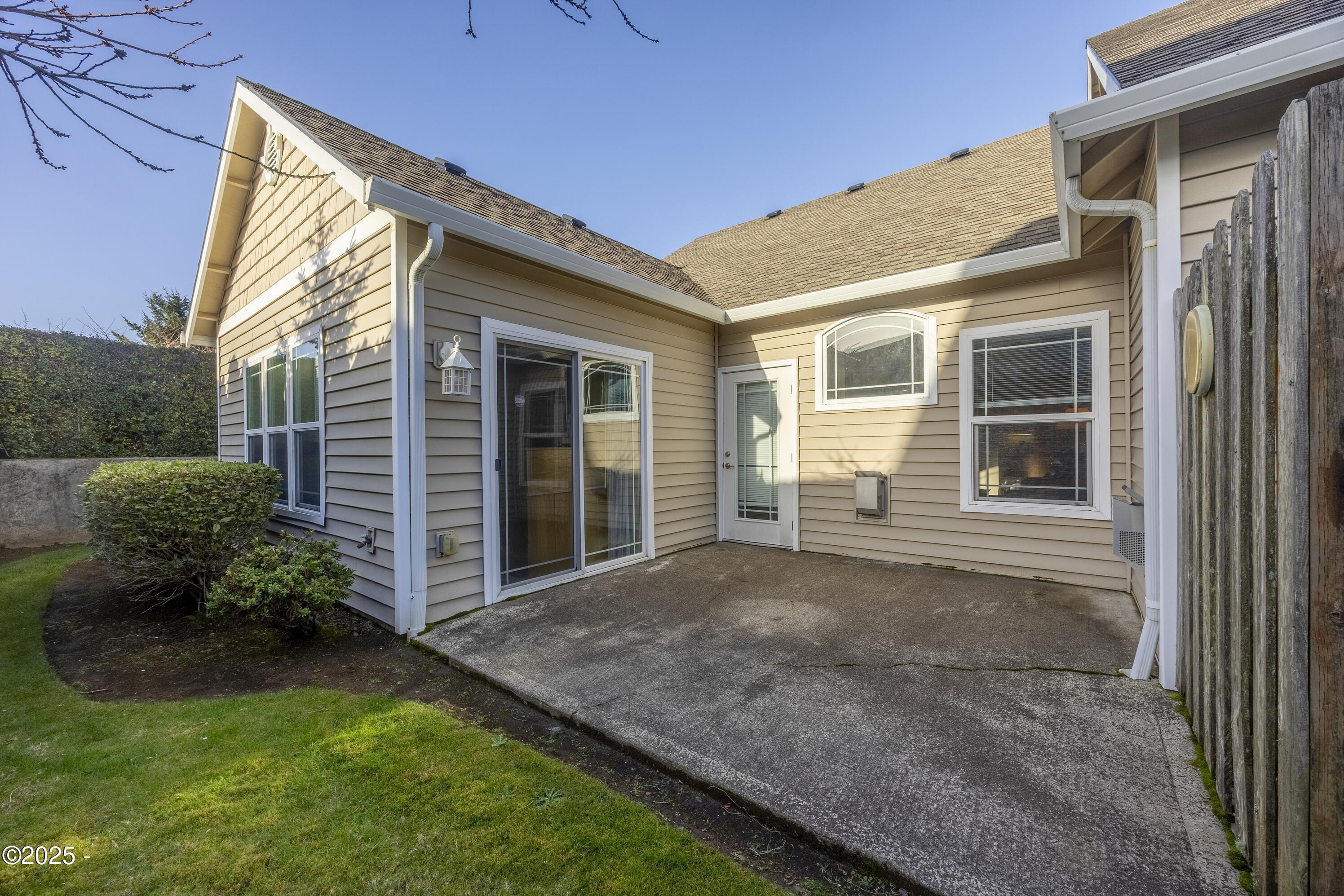 505 NE 71st Street, J