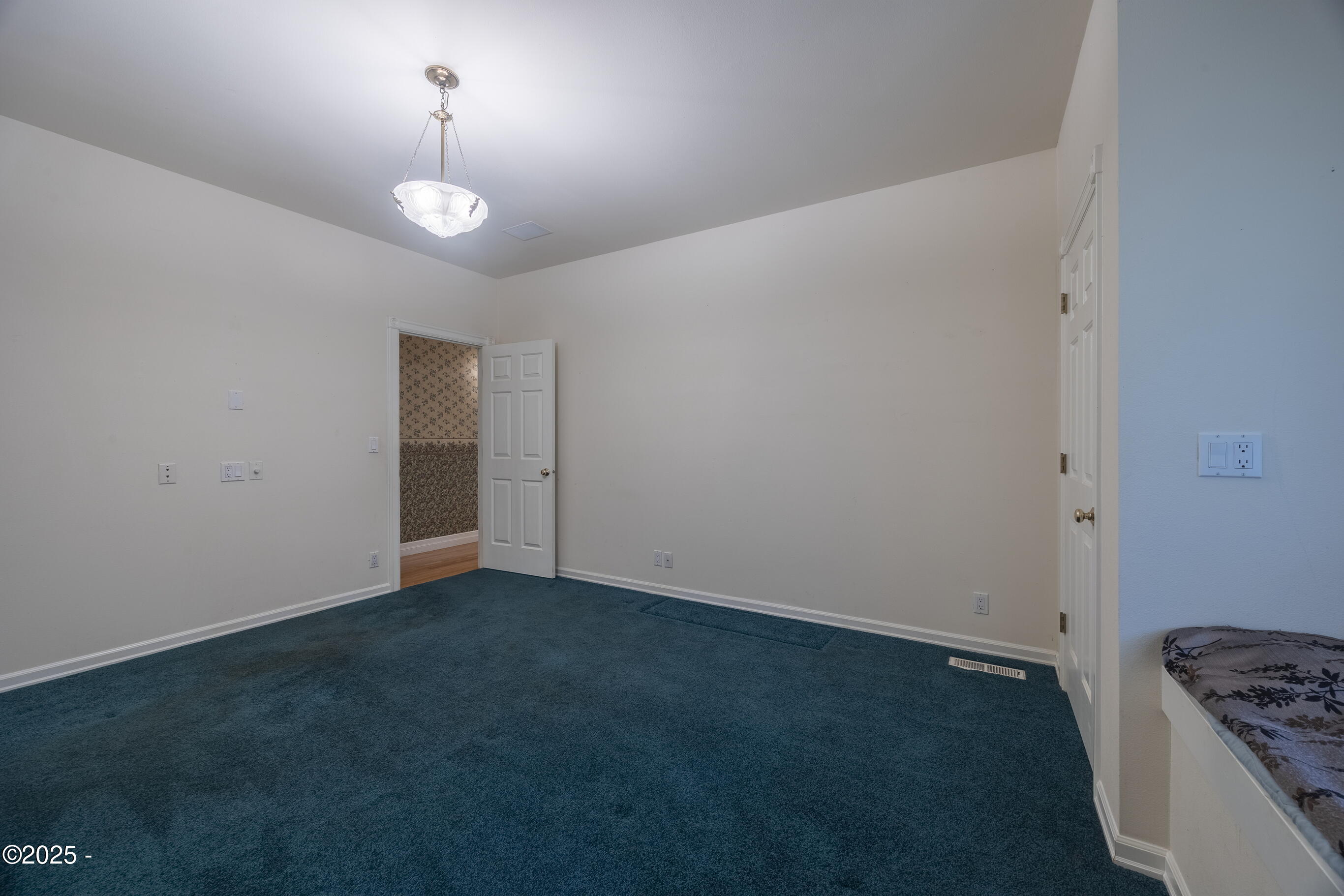 360 N Deerlane Drive