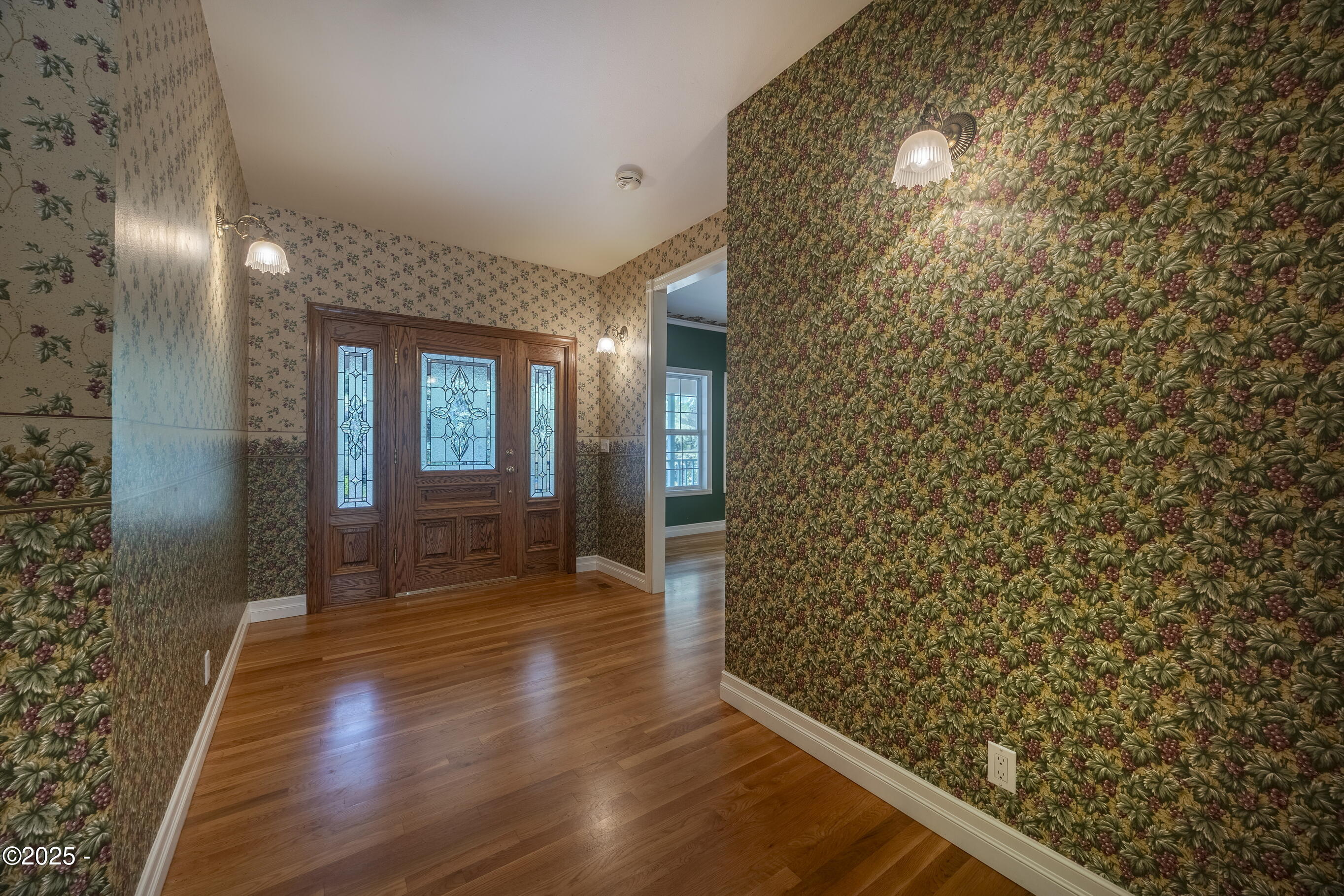 360 N Deerlane Drive