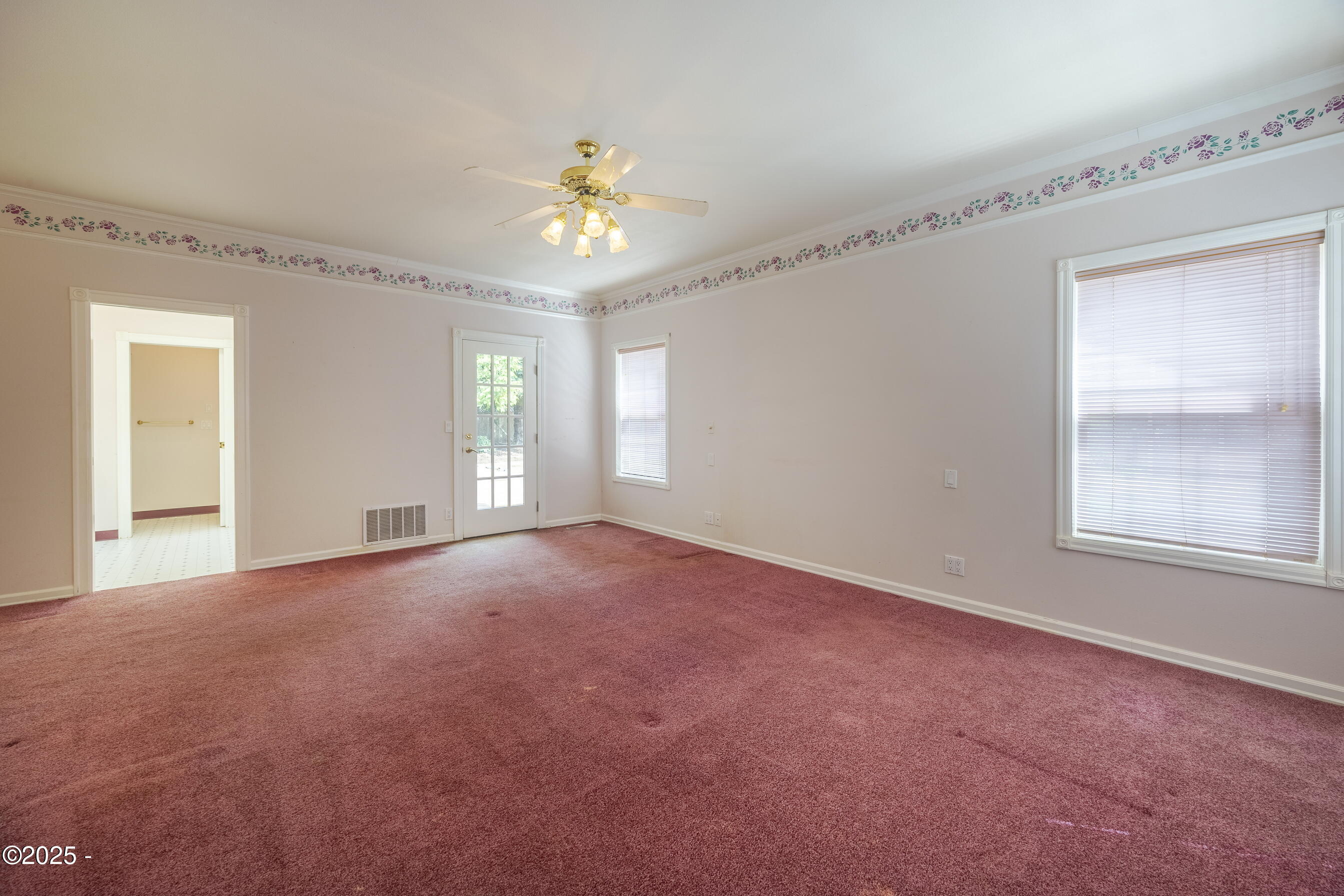 360 N Deerlane Drive