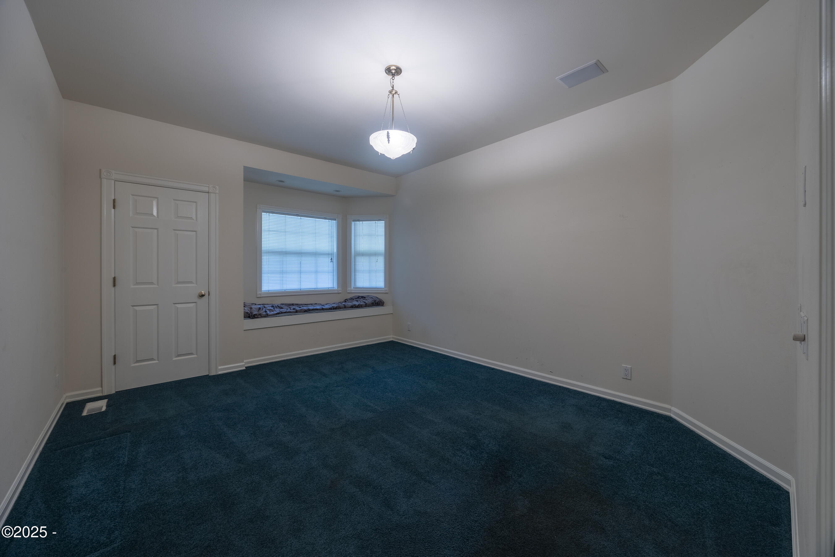 360 N Deerlane Drive