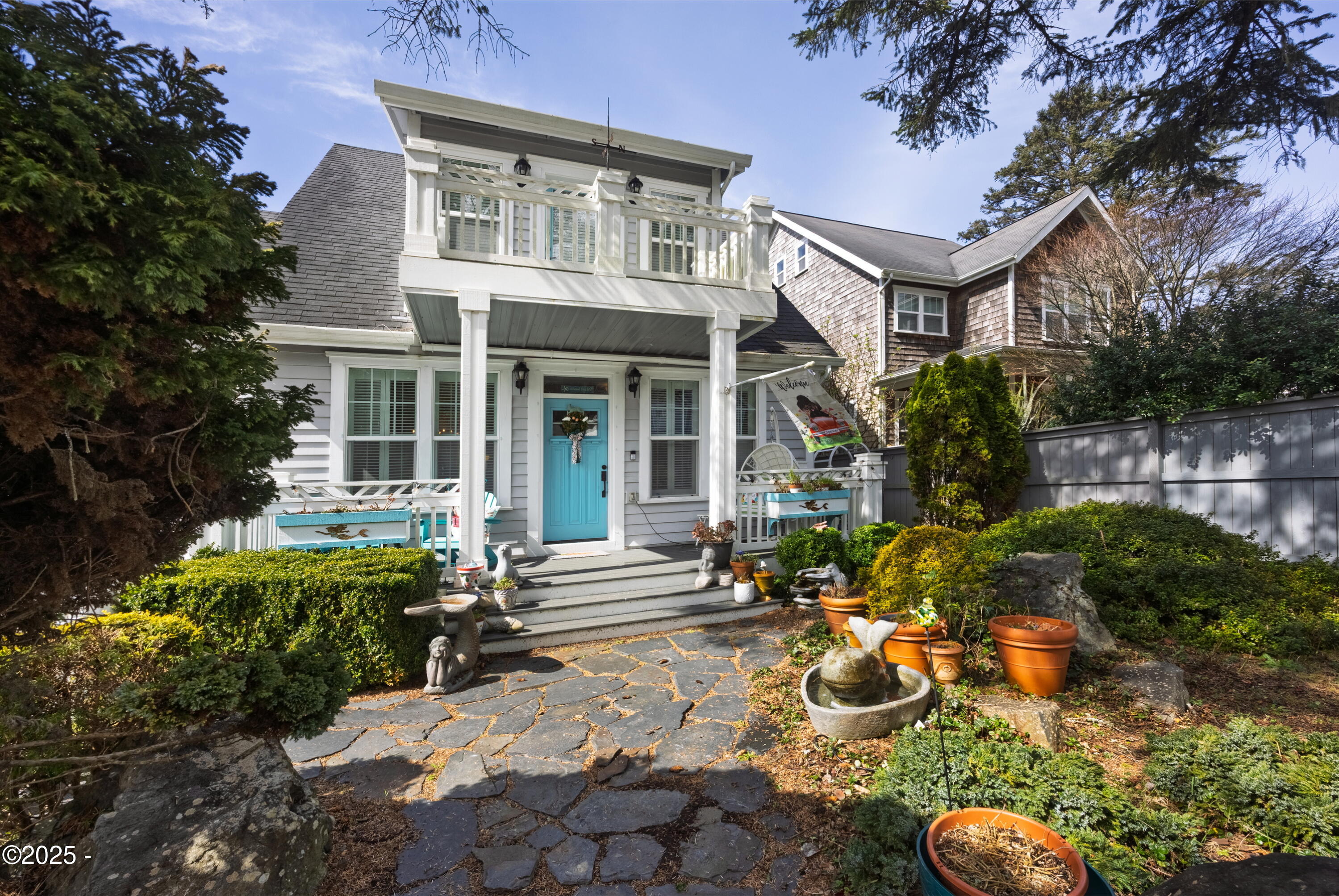 2753 SW Coast Avenue